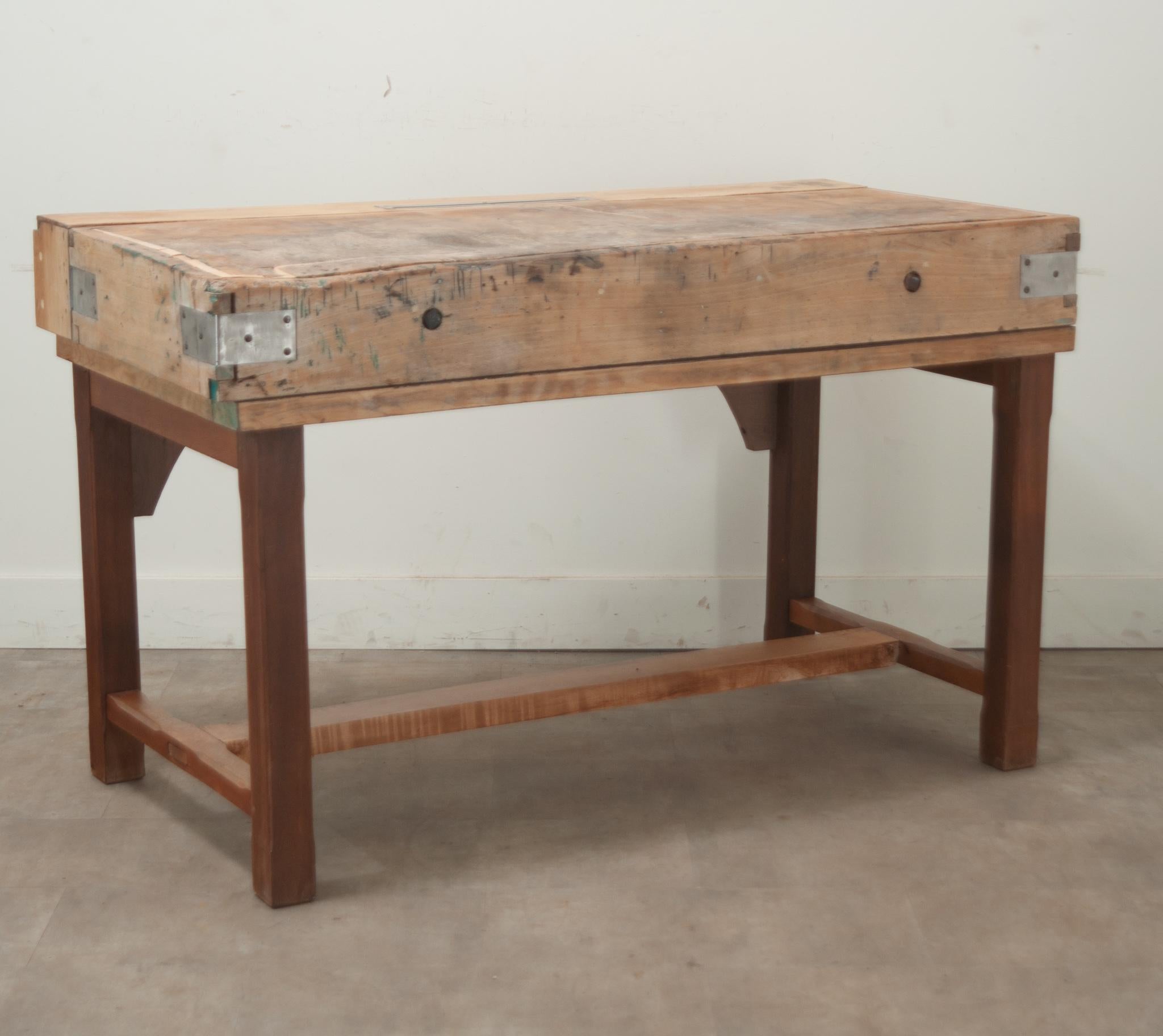 French Oak and Pine Butcher Block Table For Sale 5