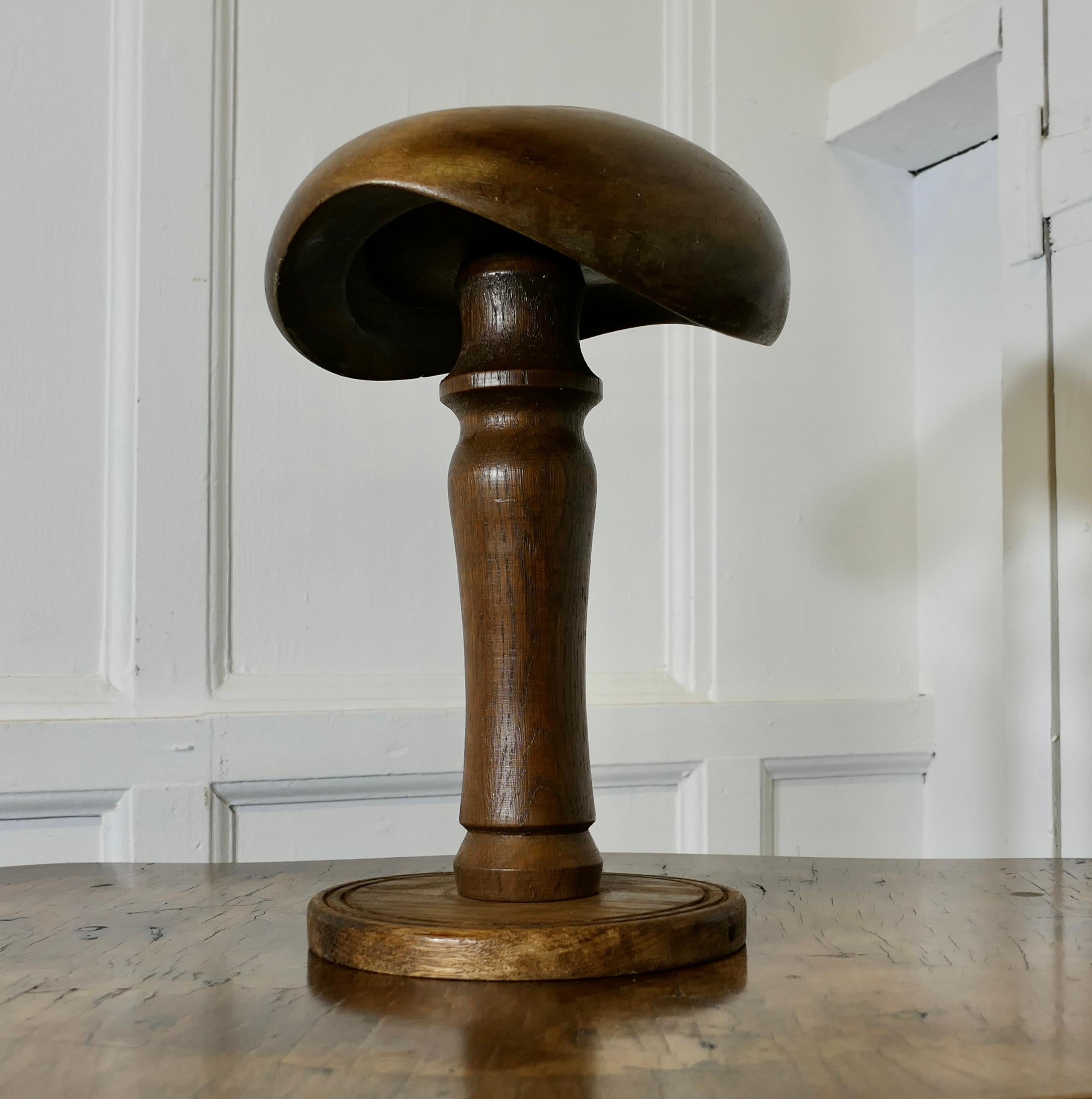 French Oak and Walnut Beret/Flat Cap Milliners Form In Good Condition For Sale In Godshill, Isle of Wight