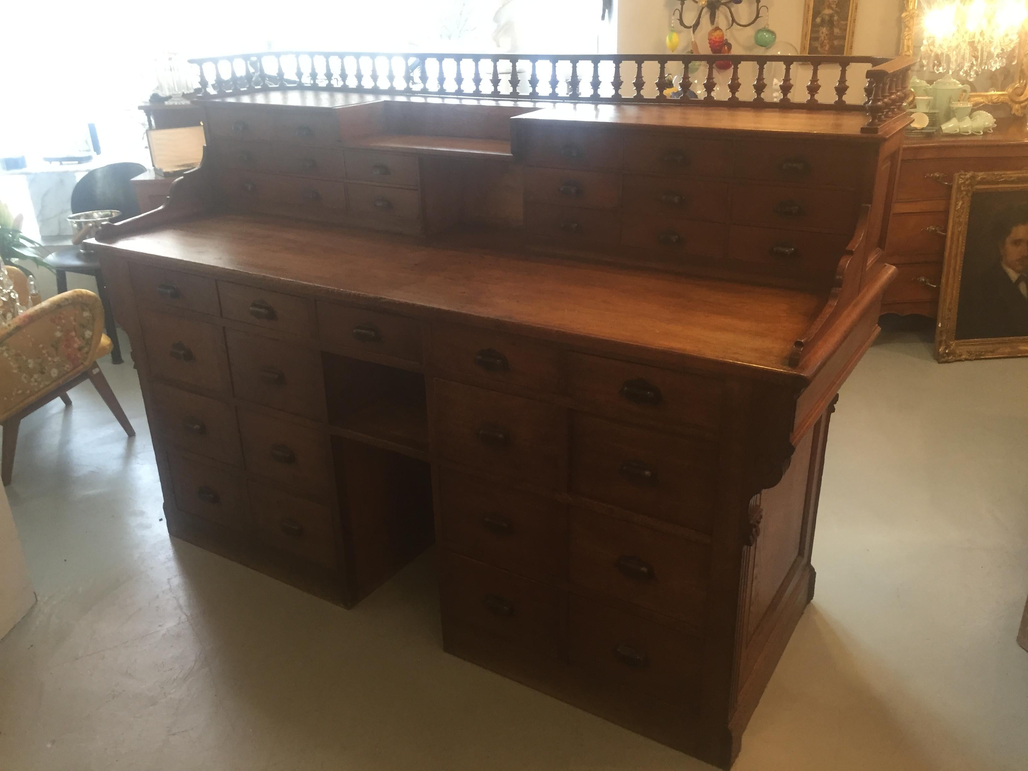 French Oak Antique Apothecary Cabinet, Pharmacy Cabinet, 1900s In Good Condition In LEGNY, FR