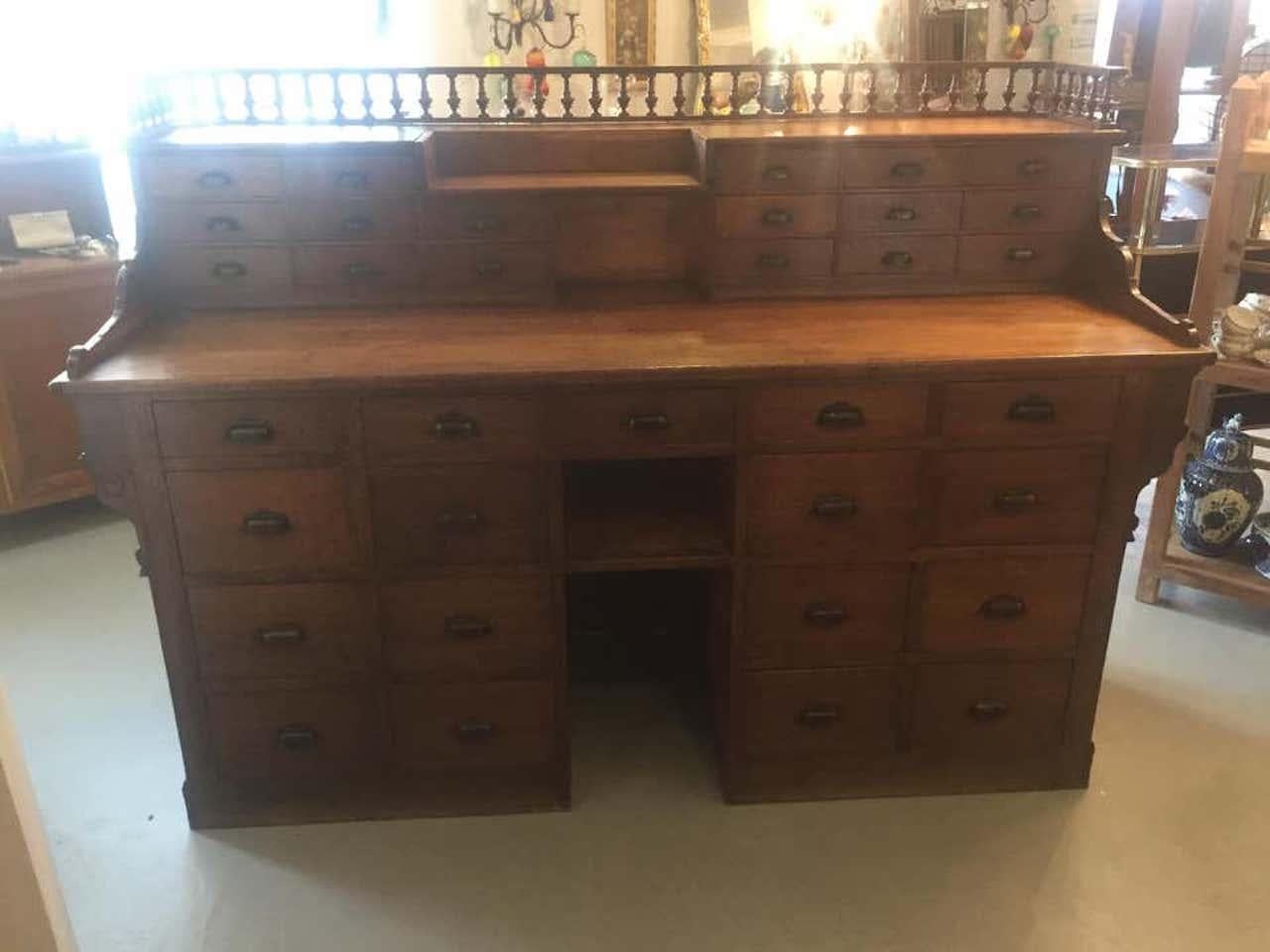 French Oak Antique Apothecary Cabinet, Pharmacy Cabinet, 1900s In Good Condition In LEGNY, FR