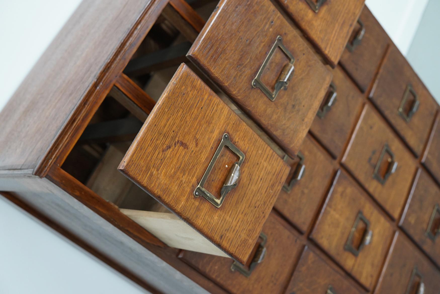 French Oak Apothecary Cabinet / Filing Cabinet, 1930s For Sale 6