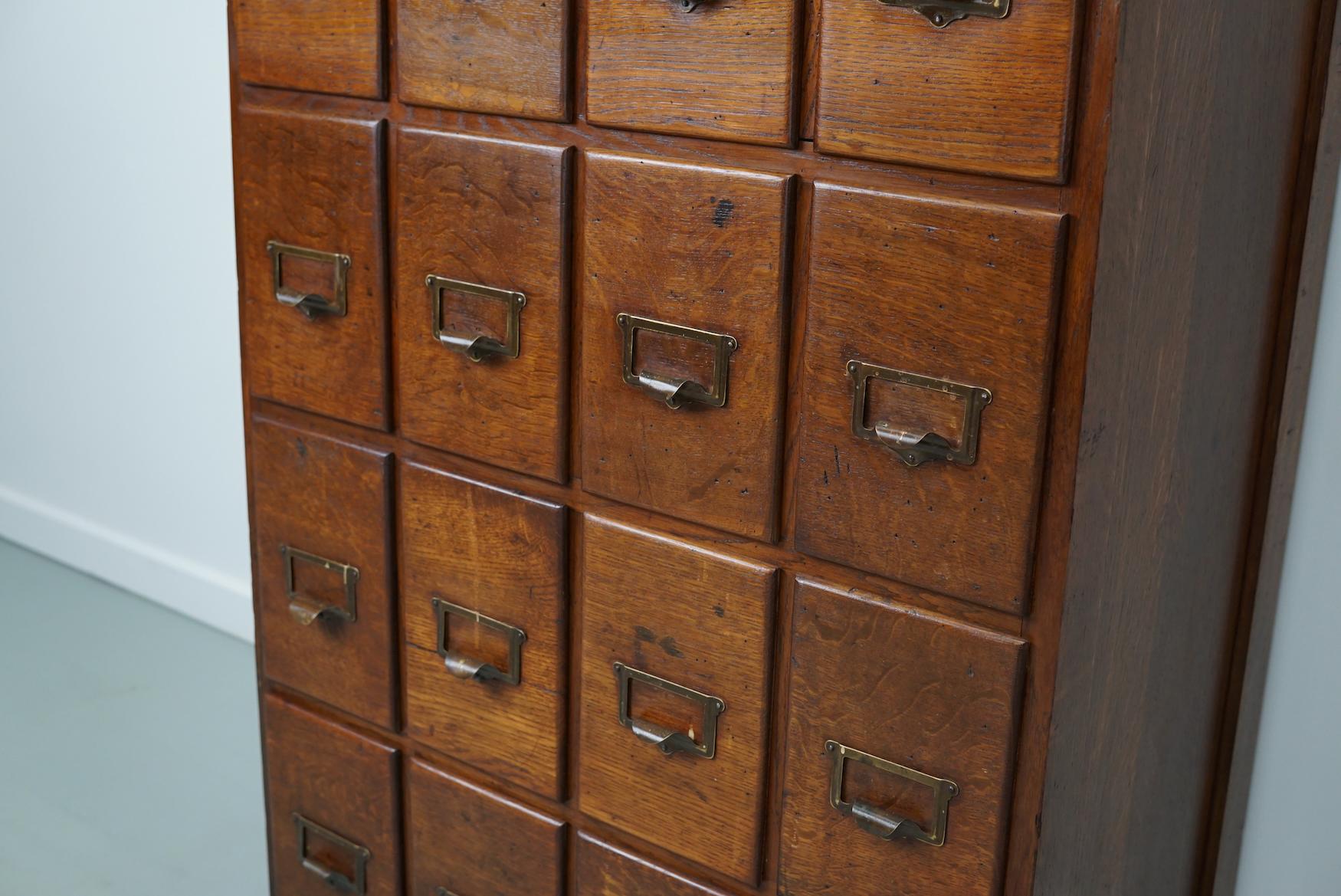 French Oak Apothecary Cabinet / Filing Cabinet, 1930s For Sale 8