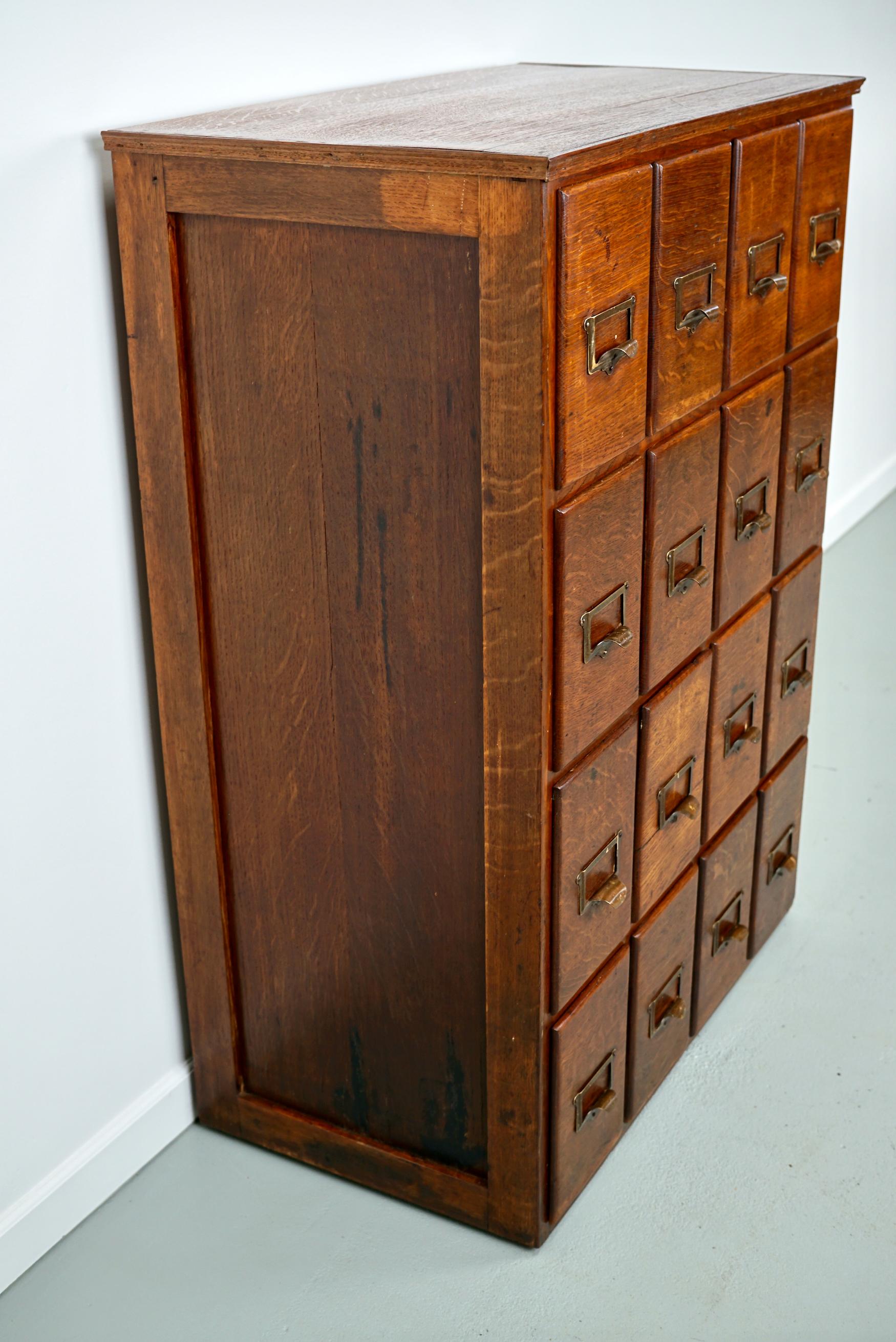 French Oak Apothecary Cabinet / Filing Cabinet, 1930s For Sale 3