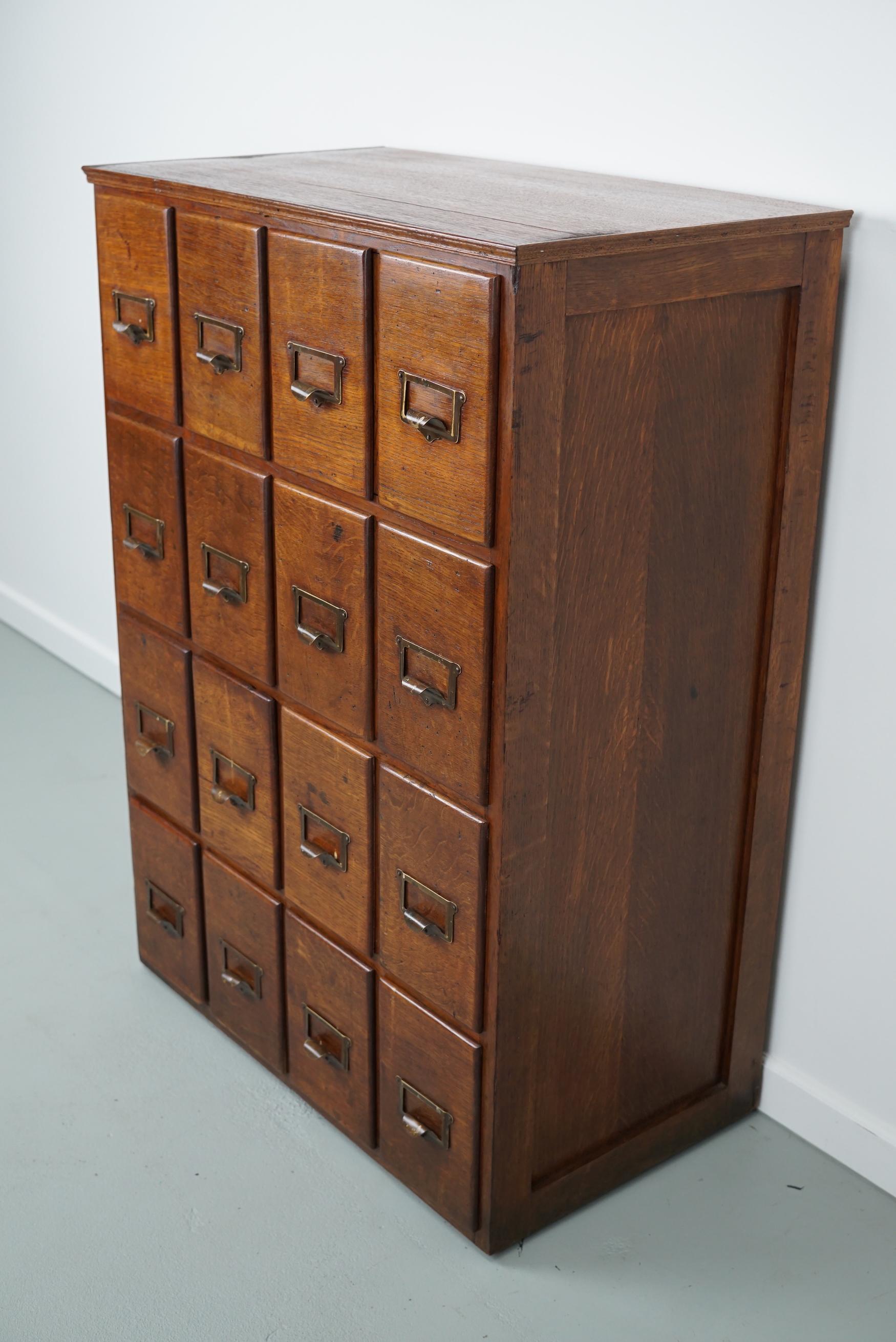 French Oak Apothecary Cabinet / Filing Cabinet, 1930s For Sale 4