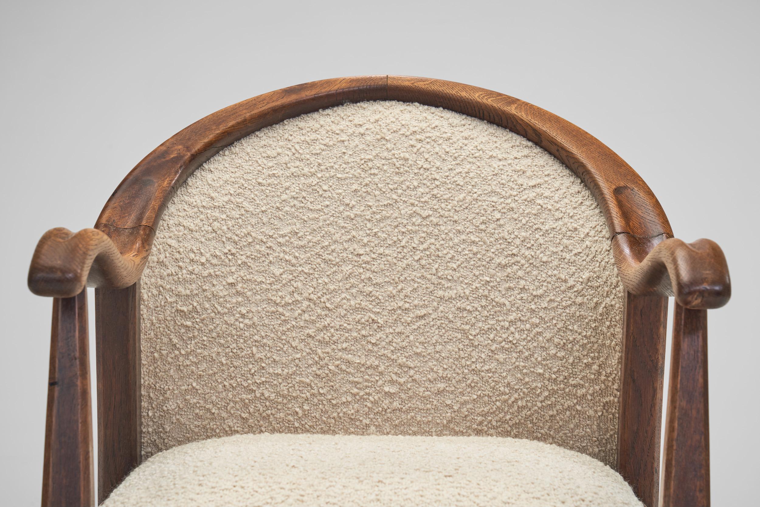 French Oak Art Deco Chairs in Taupe Bouclé, France 1930s For Sale 4