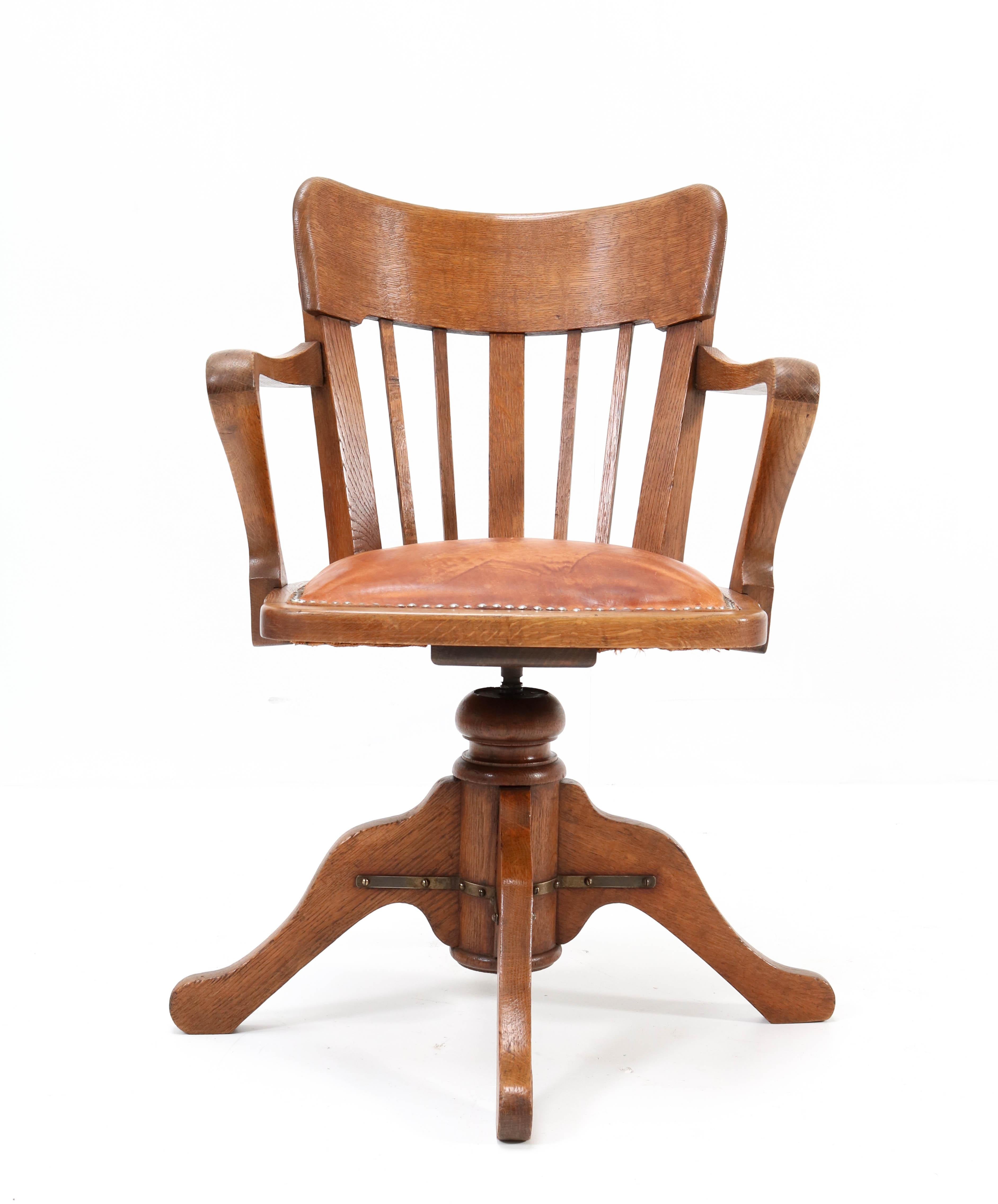 French Oak Art Nouveau Swivel Desk Chair, 1900s In Good Condition In Amsterdam, NL