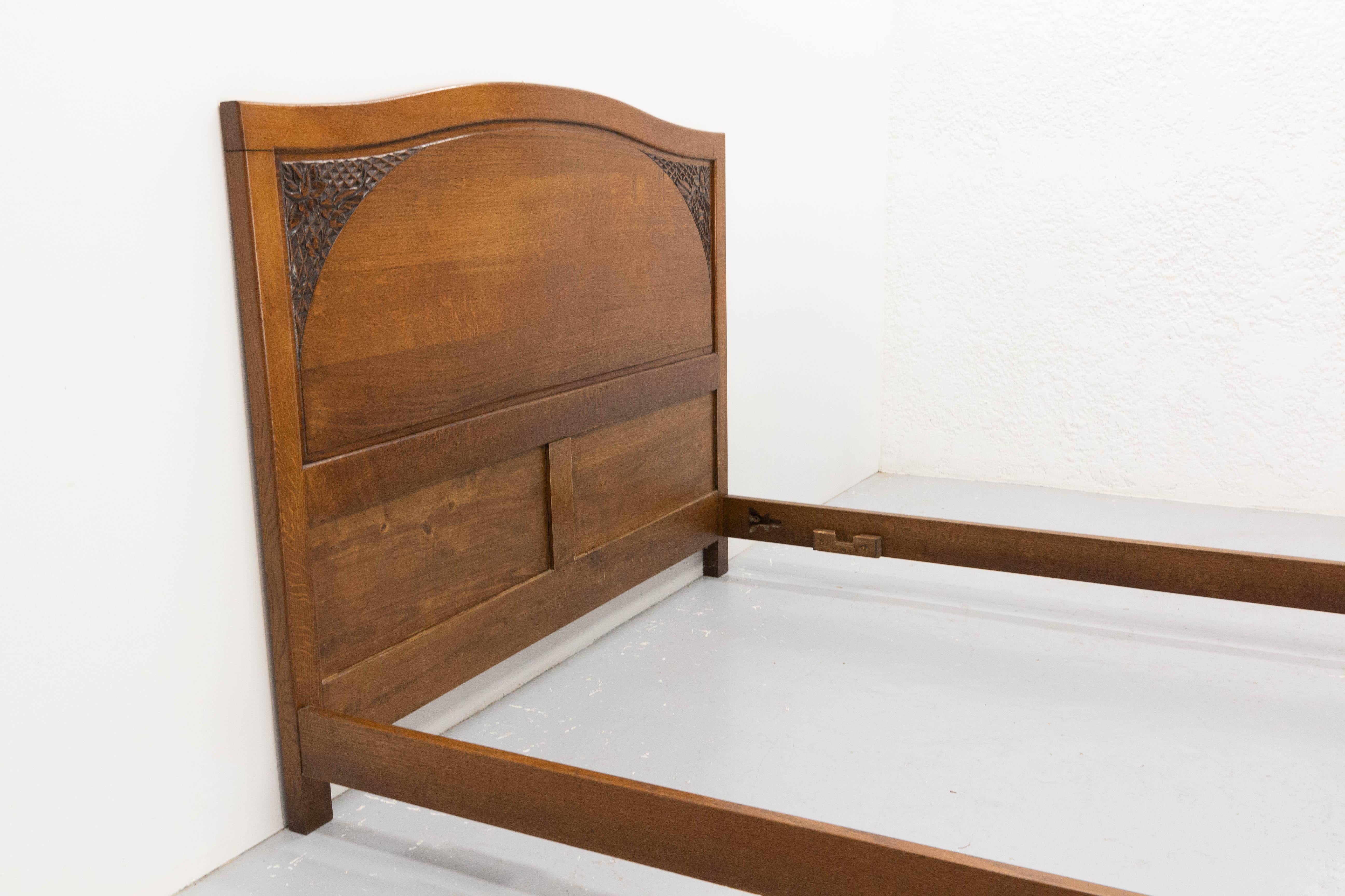 Hand-Carved French Oak Bed Typical of the 20th Midcentury Period, circa 1960 For Sale