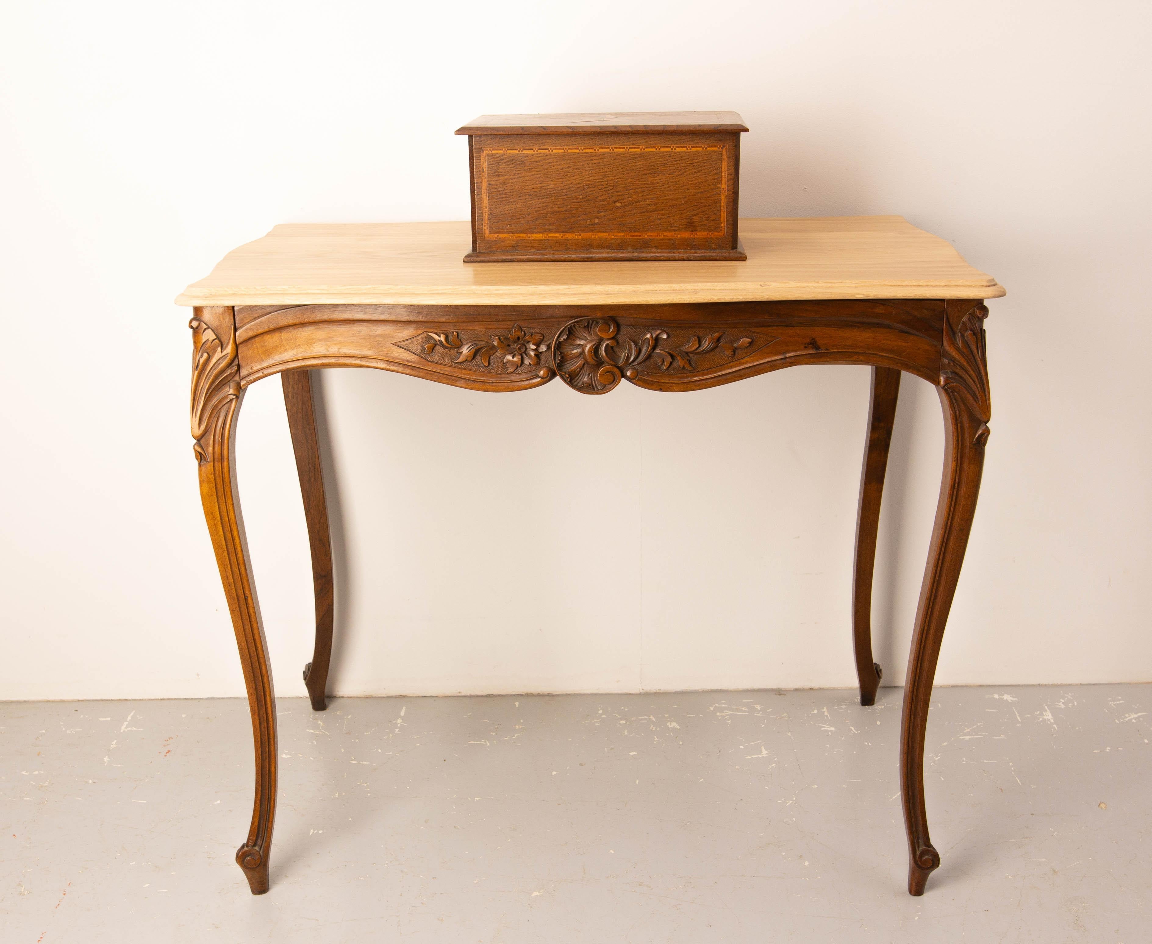 French Oak Box Marquetry Star, circa 1920 For Sale 9