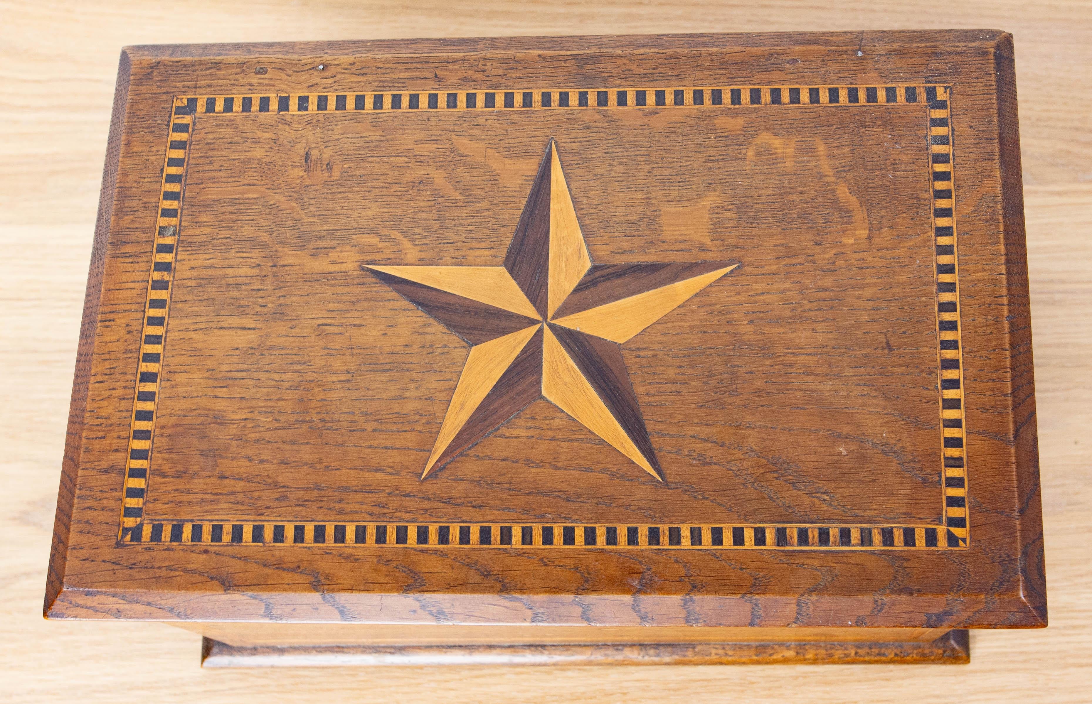 French Oak Box Marquetry Star, circa 1920 For Sale 1