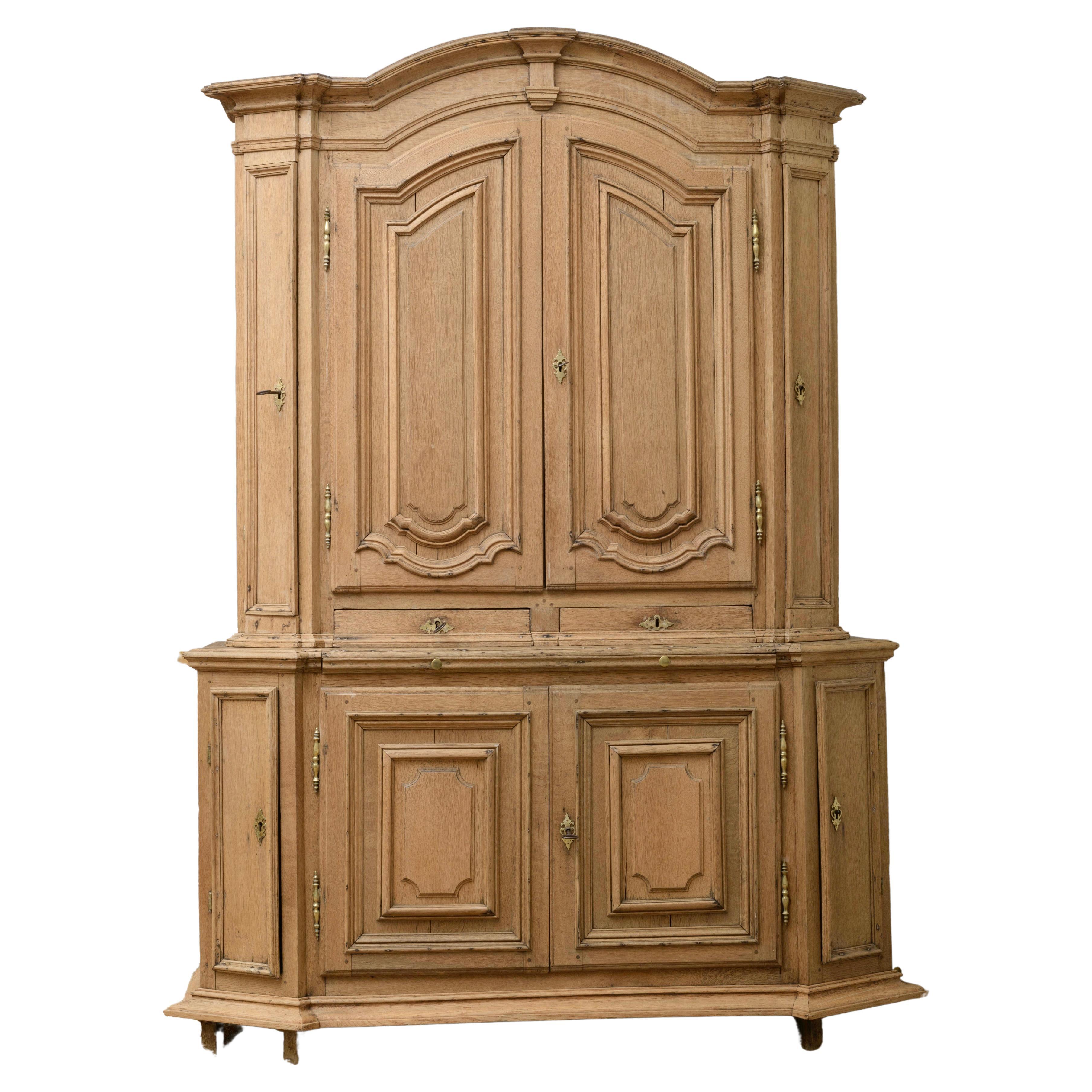 Buffet de deux Corps in Oak francese, metà del XIX secolo. in vendita