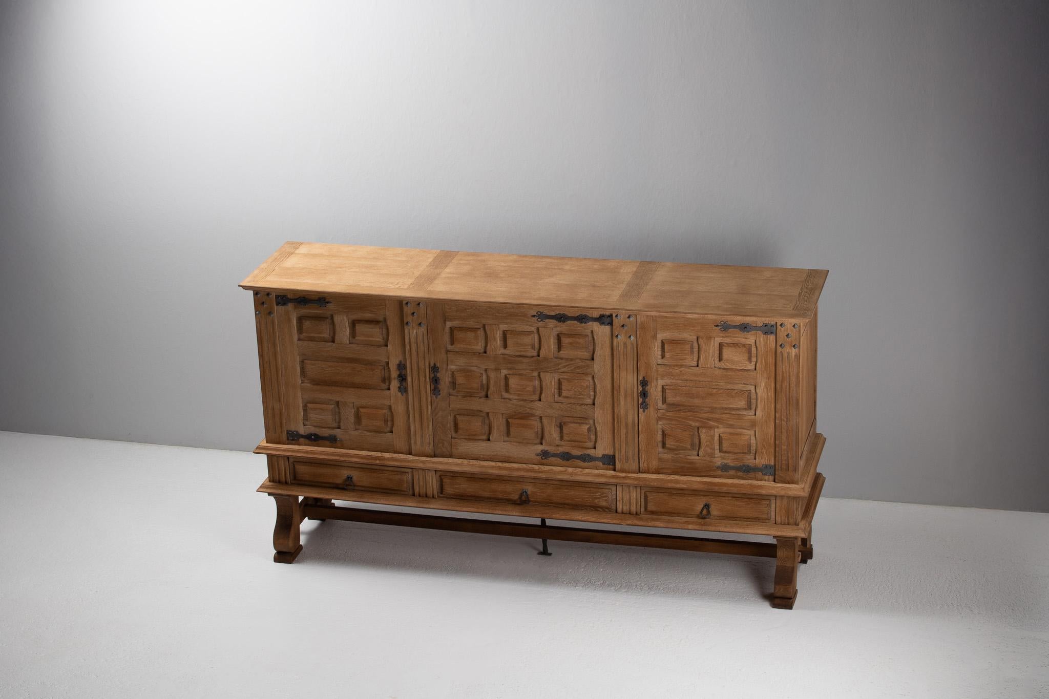 French Oak Buffet with Carved Panels and Iron Detailing, 1940s For Sale 5
