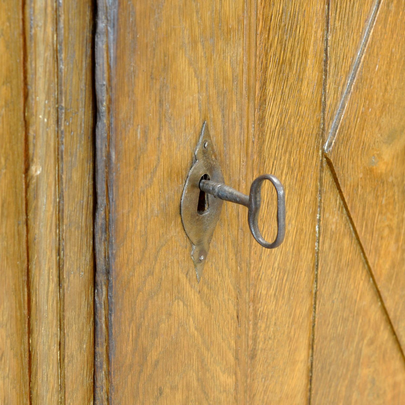 Armadio francese in Oak, 1920 circa in vendita 4