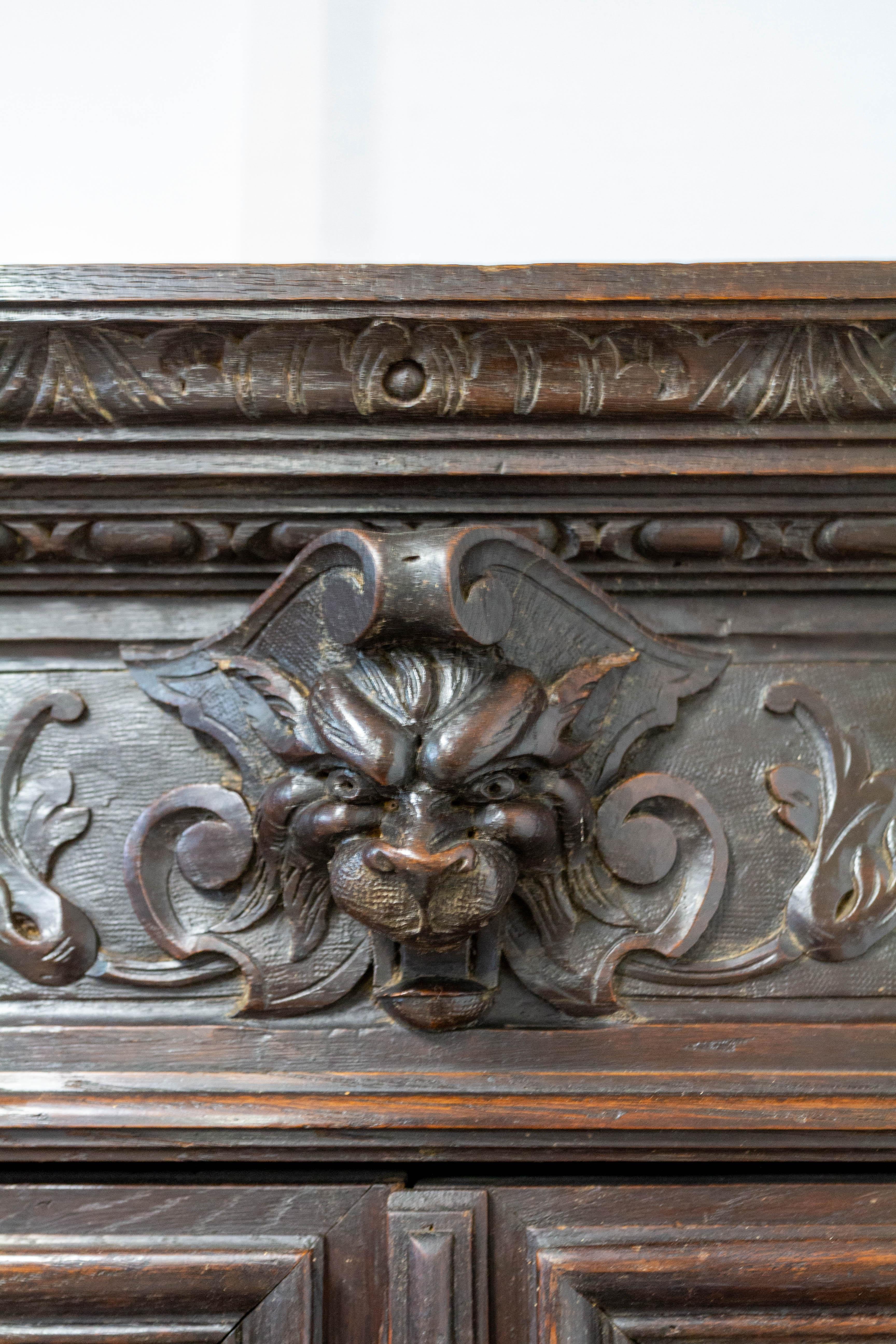 French Oak Cabinet Deux Corps Buffet Renaissance Revival, Mid 19th Century For Sale 10