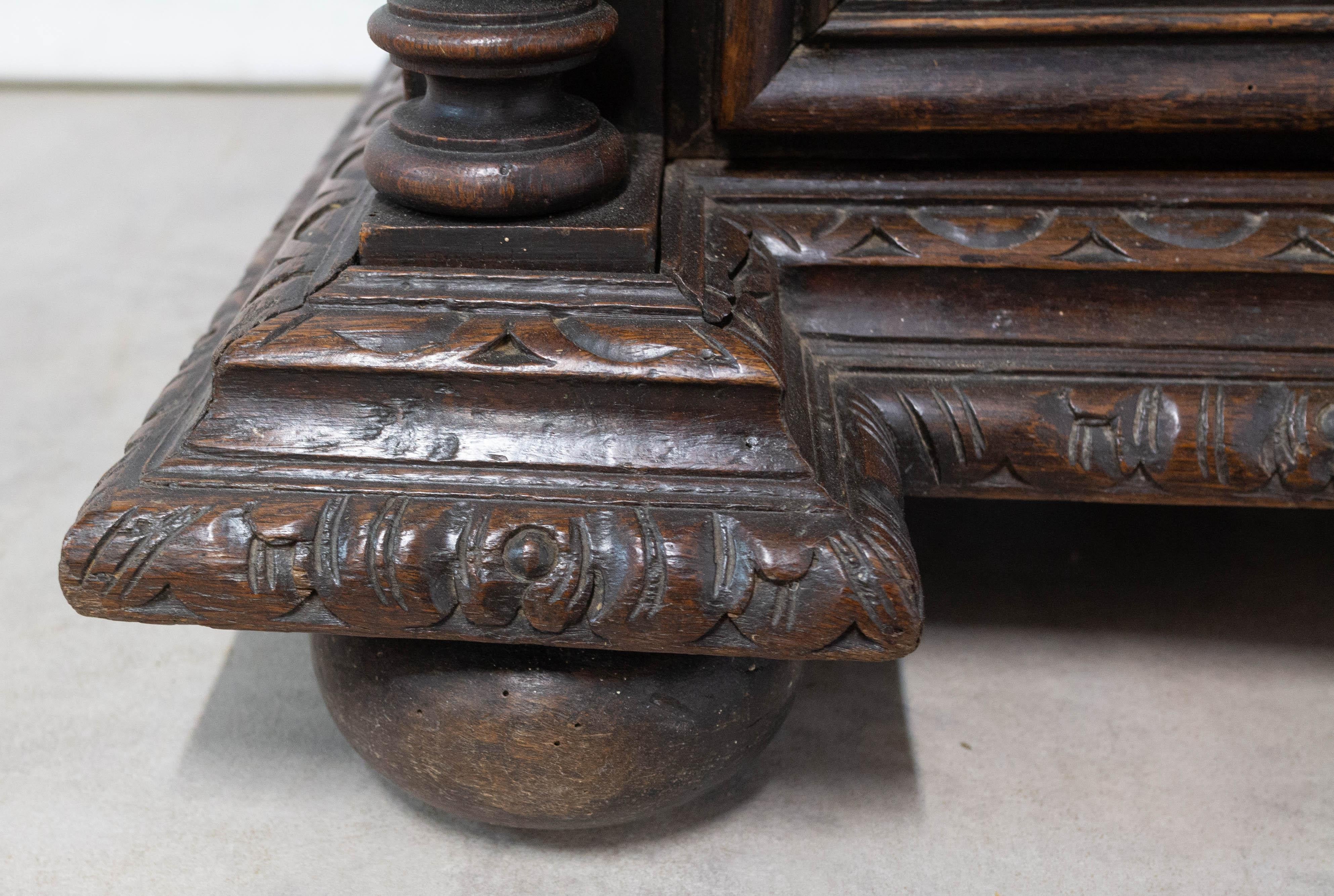 Cabinet Deux Corps Buffet francese in Oak di epoca rinascimentale, metà del XIX secolo in vendita 10