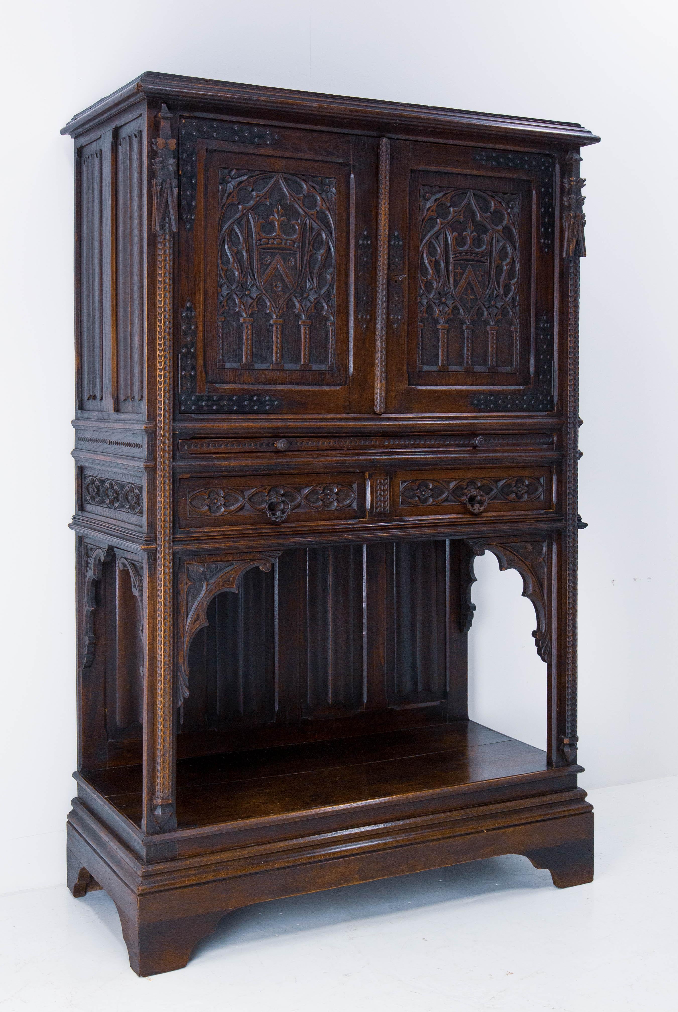 French Oak Cabinet Dressoir Buffet Gothic Revival, Late 19th Century 4