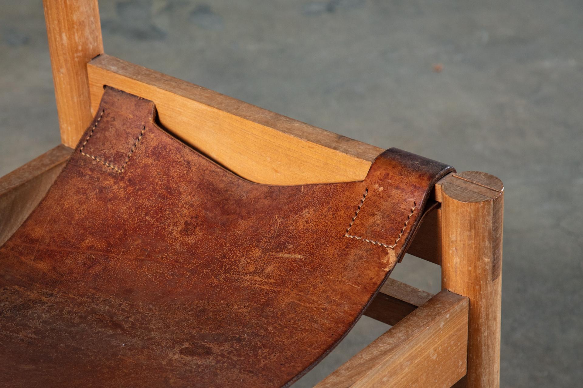 French Oak Chairs with Leather Sling Seats by Pierre Chapo In Distressed Condition In Los Angeles, CA