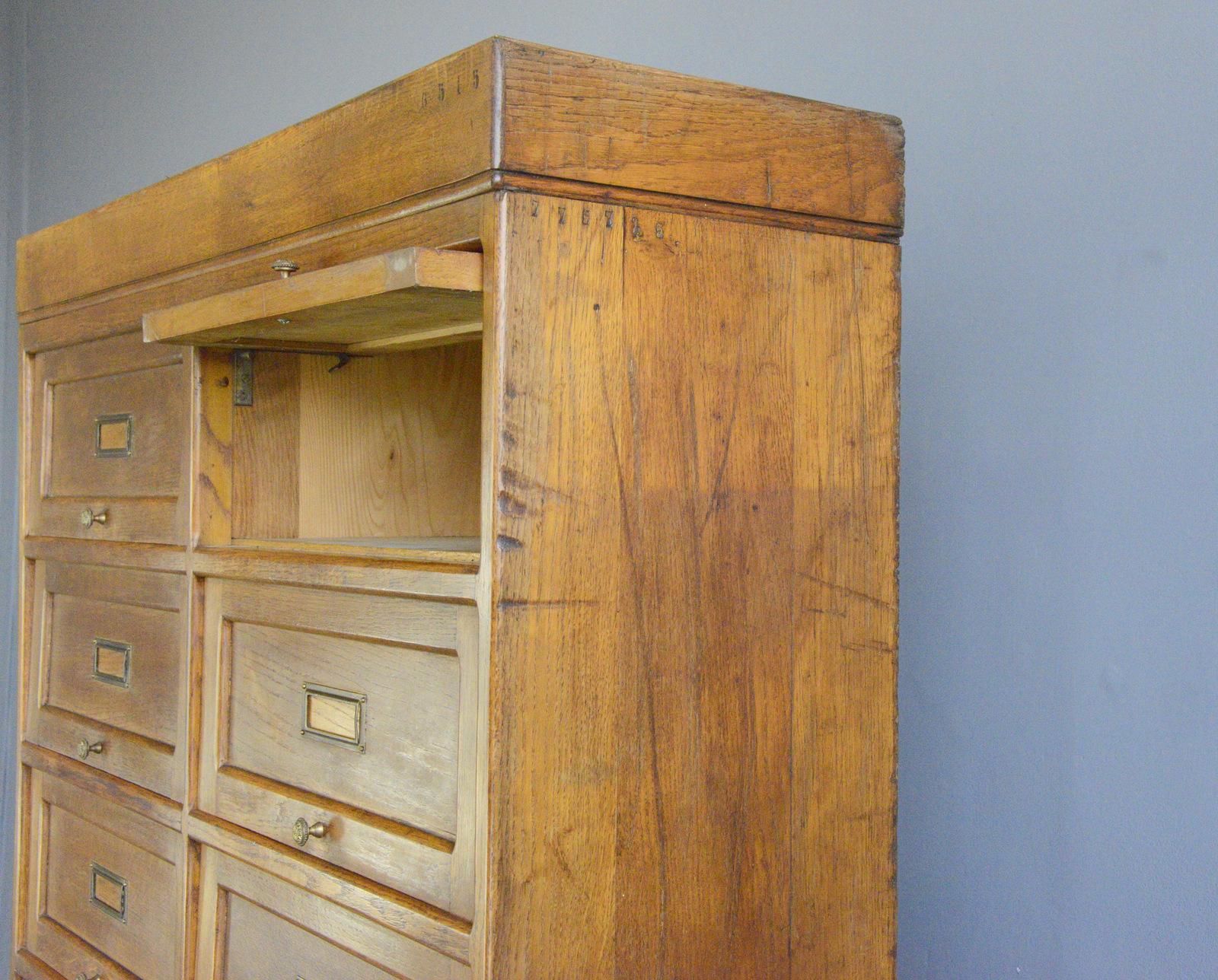 Clapet Cabinet aus französischer Eiche:: um 1910 6