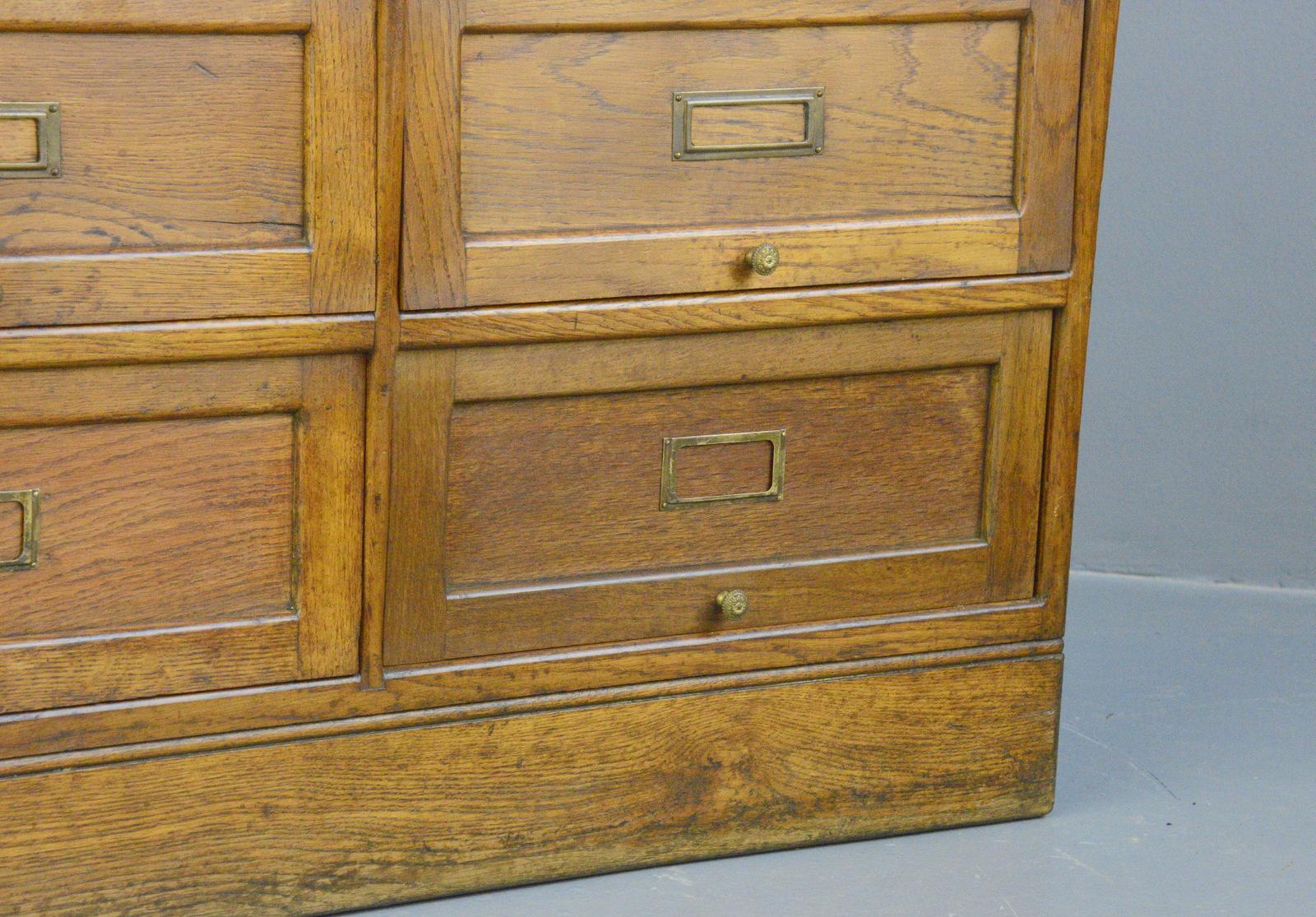 Clapet Cabinet aus französischer Eiche:: um 1910 (Französisch)