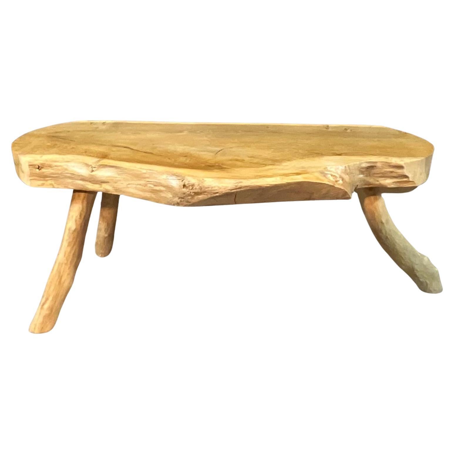 Table basse en chêne français 20e siècle