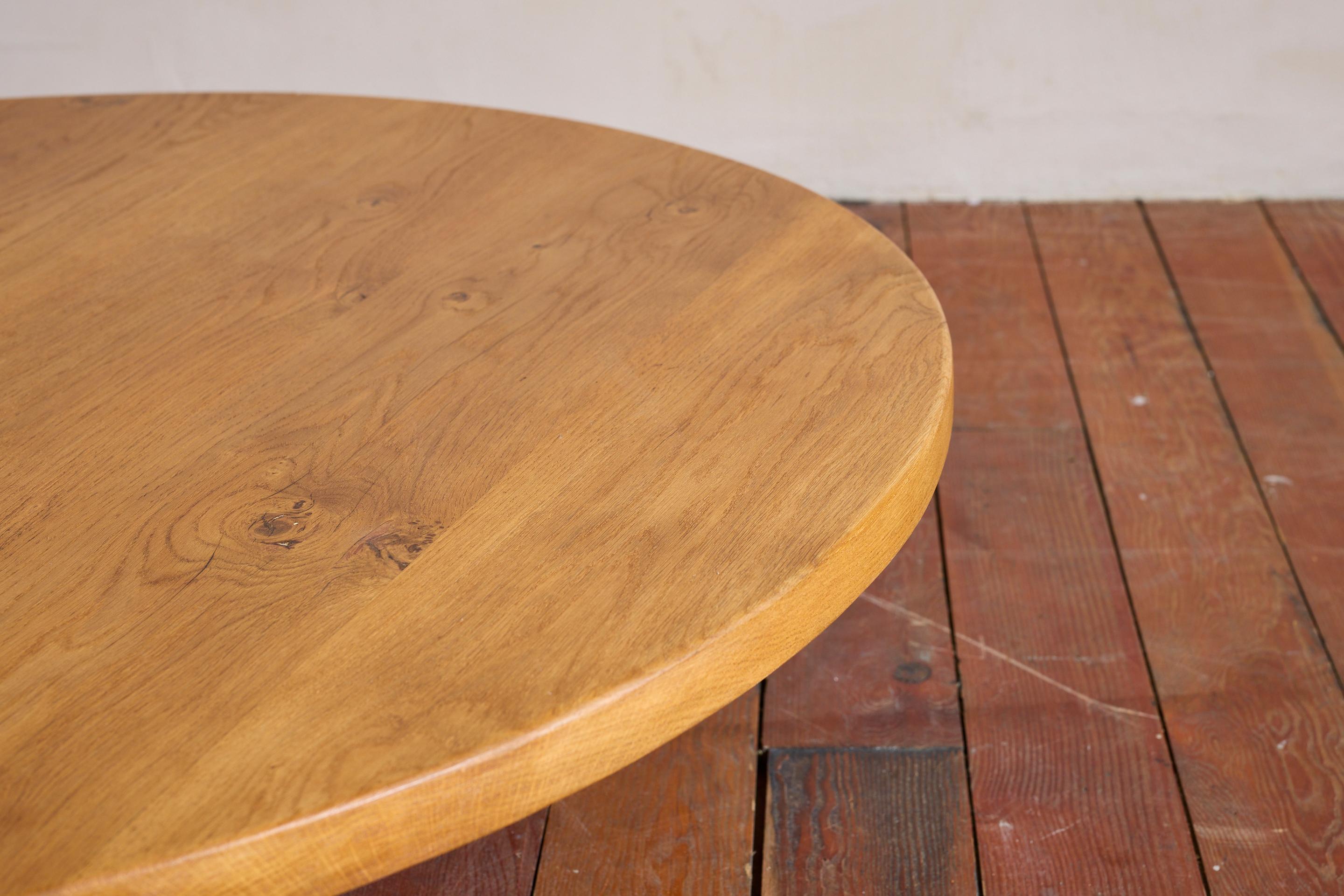 Mesa baja de roble francés en venta 3