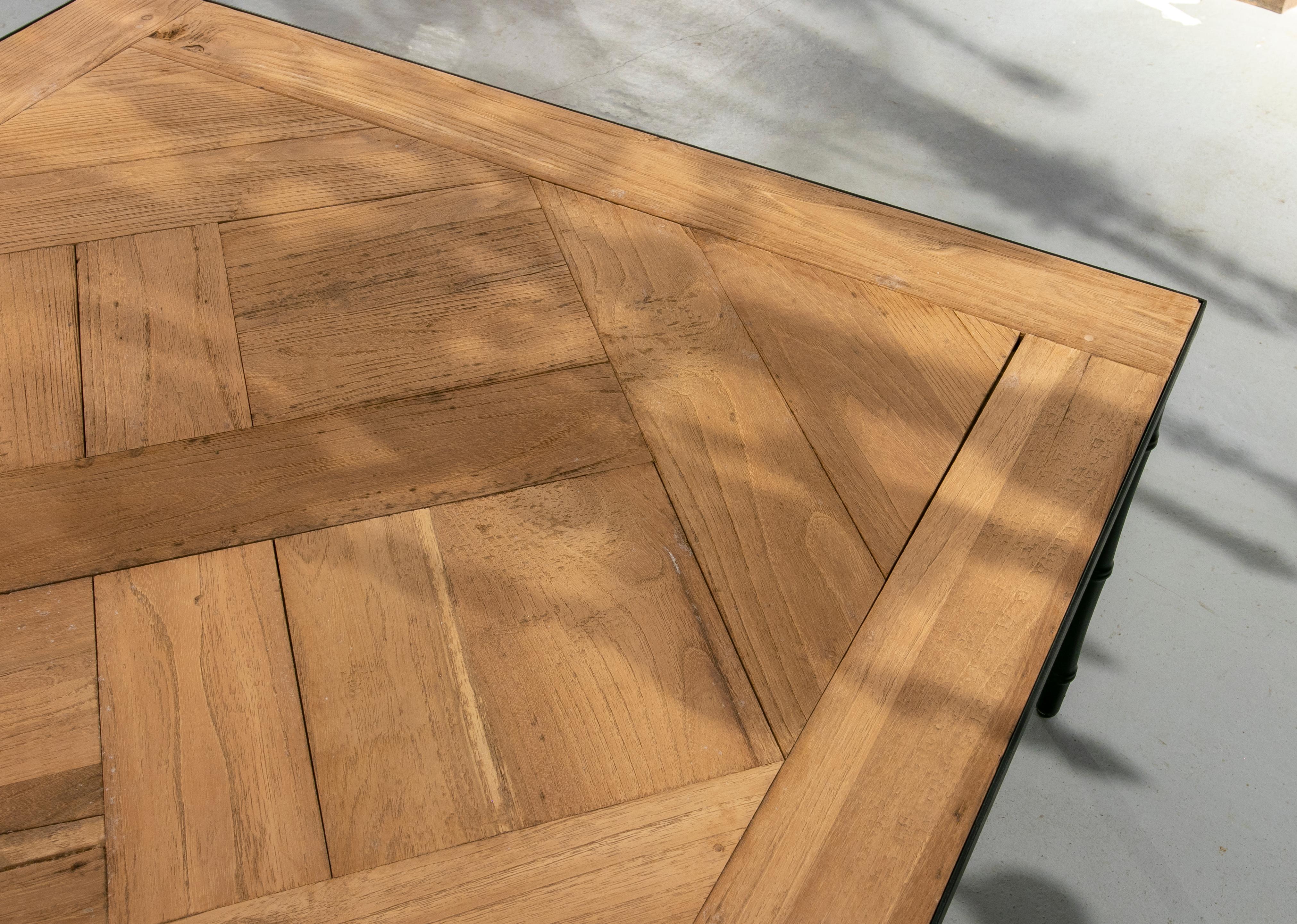Table basse française avec cadre en fer imitation bambou et plateau de table en chêne français en vente 8