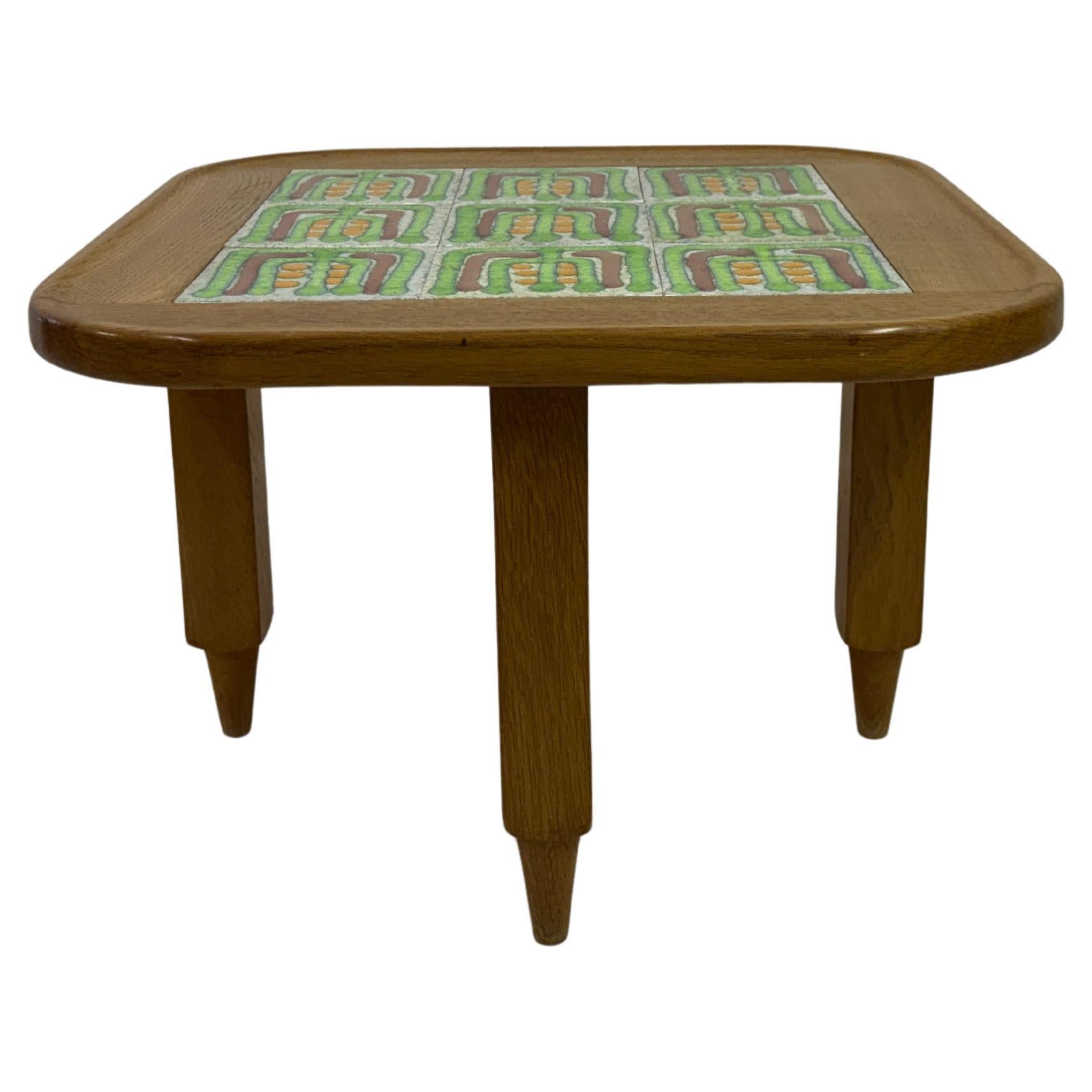 Table basse en chêne français avec plateau carrelé par Guillerme et Chambron pour Votre Maison