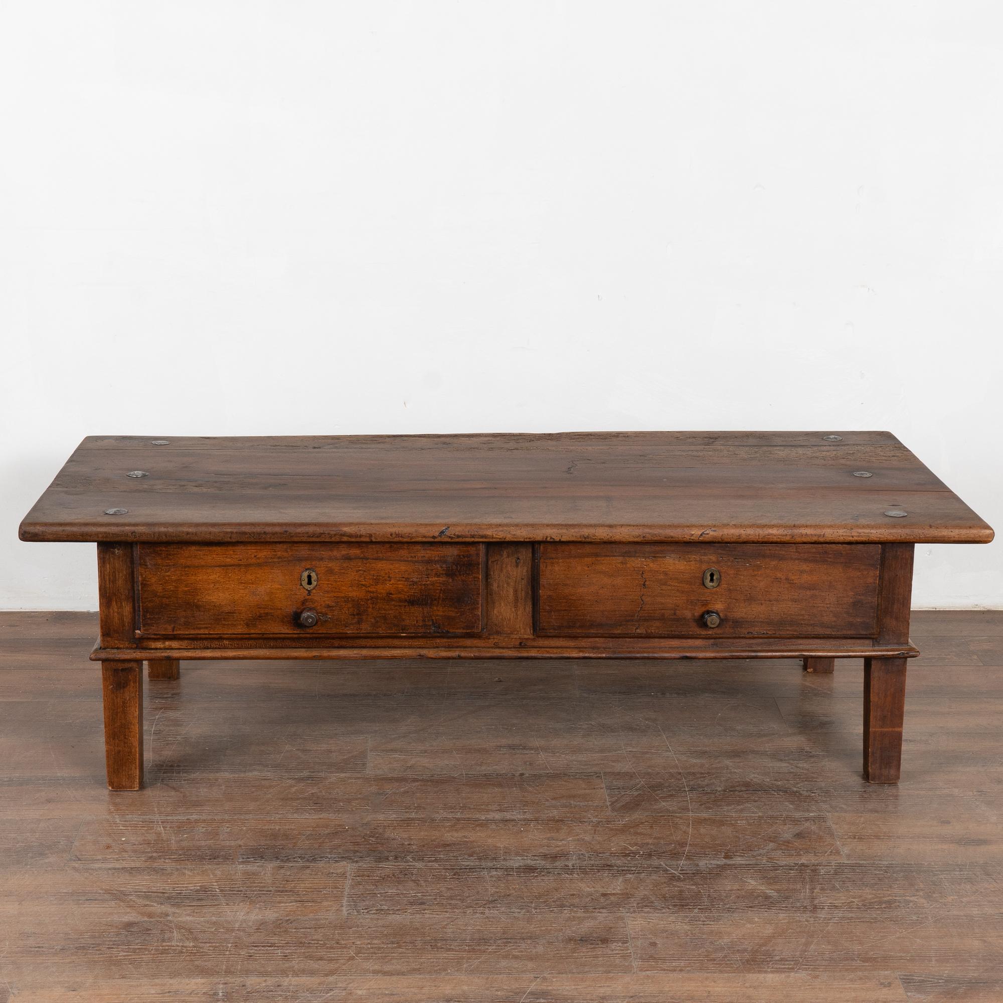 French Oak Coffee Table with Two Drawers, circa 1820-40 In Good Condition In Round Top, TX