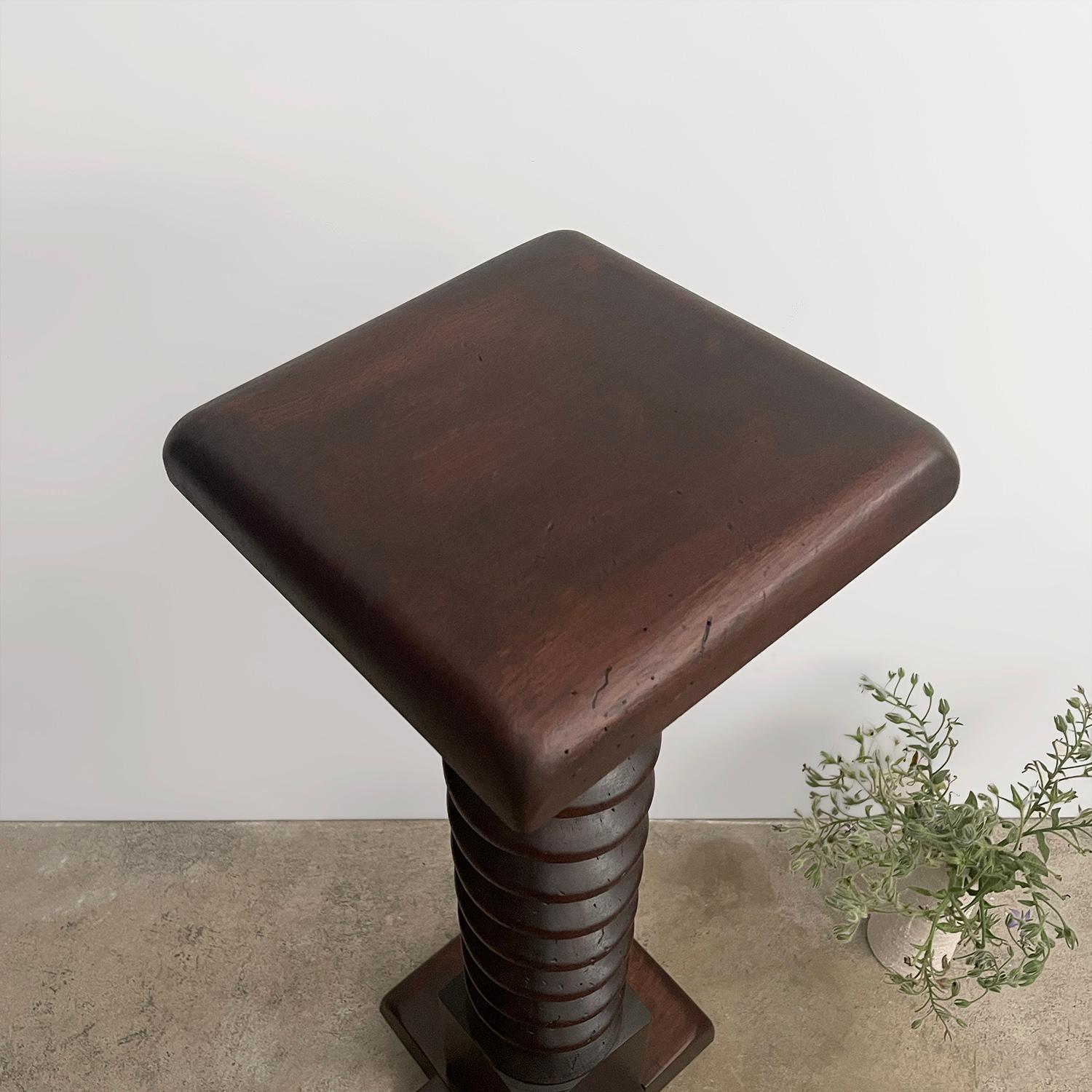 Piedistallo cavatappi in Oak francese nello stile di Dudouyt in vendita 7