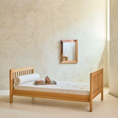 French Oak Daybed with Linen Upholstery by Guillerme et Chambron, 1960s