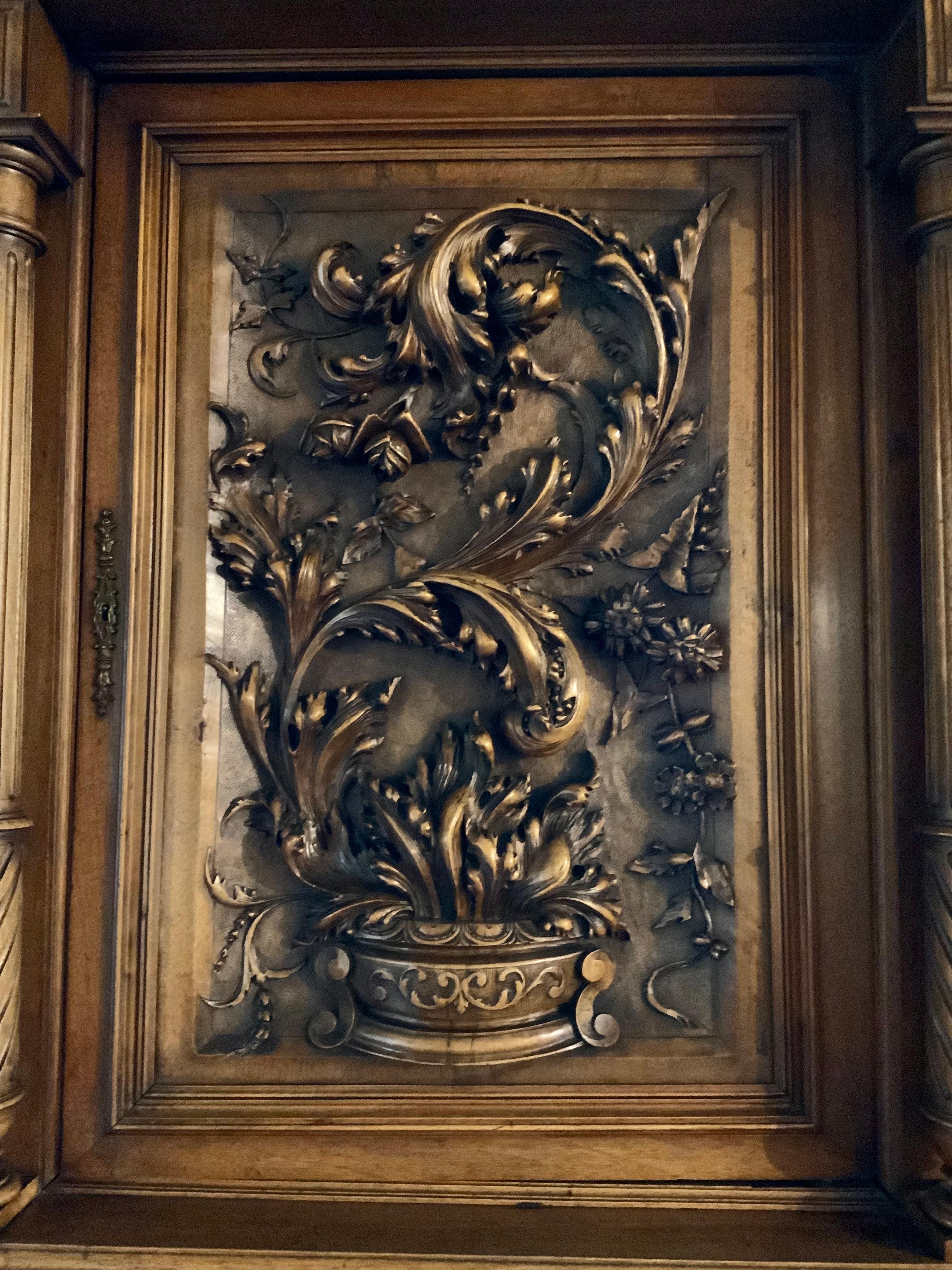 Francese Credenza doppia in quercia francese/buffet in stile Enrico II, XIX secolo. Scolpito in vendita