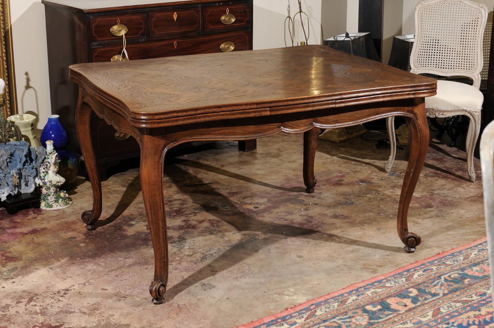 20th Century French Oak Extendable Dining Table For Sale