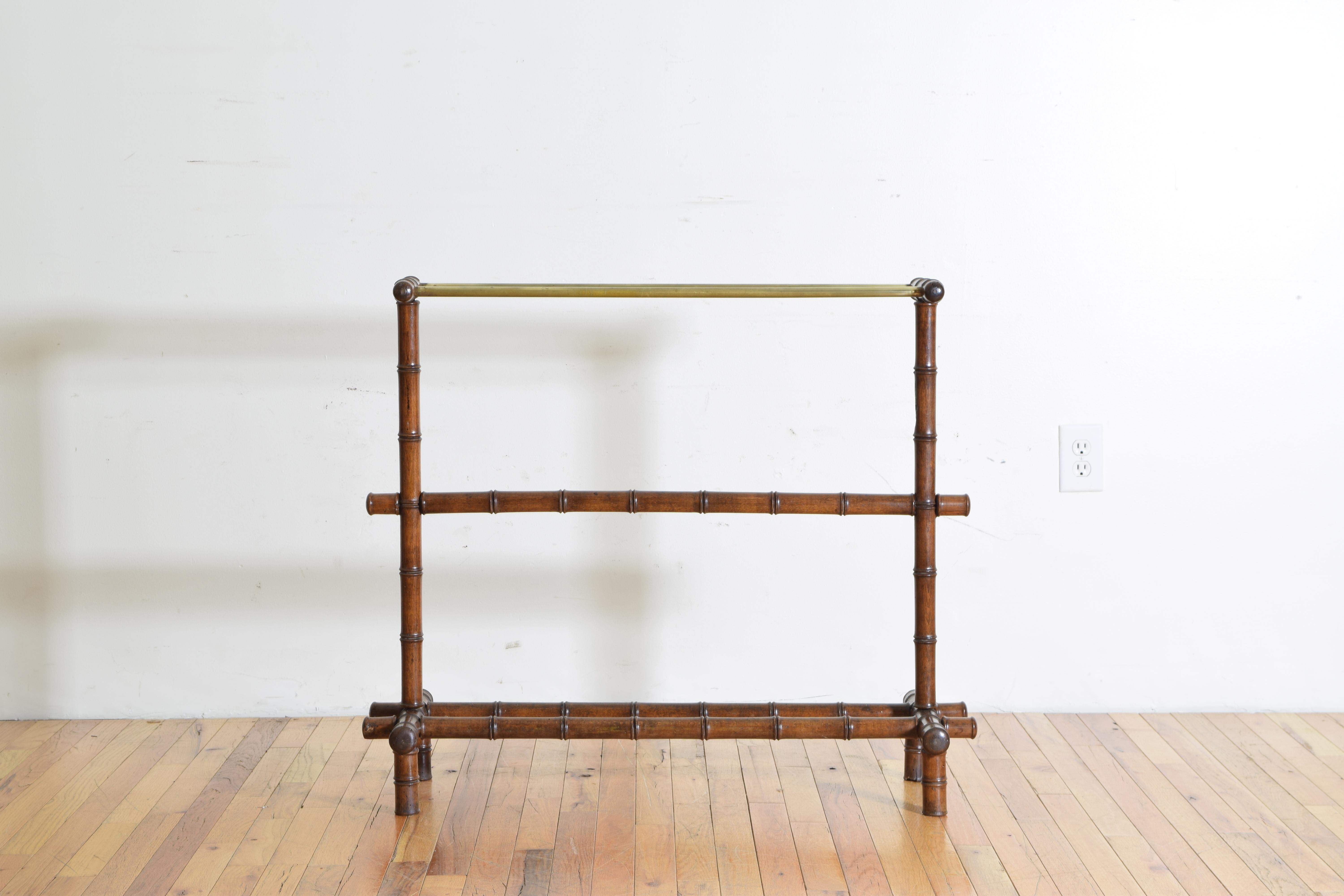 French Oak Faux Bamboo and Brass Towel Rack, Late 19th Century In Good Condition In Atlanta, GA