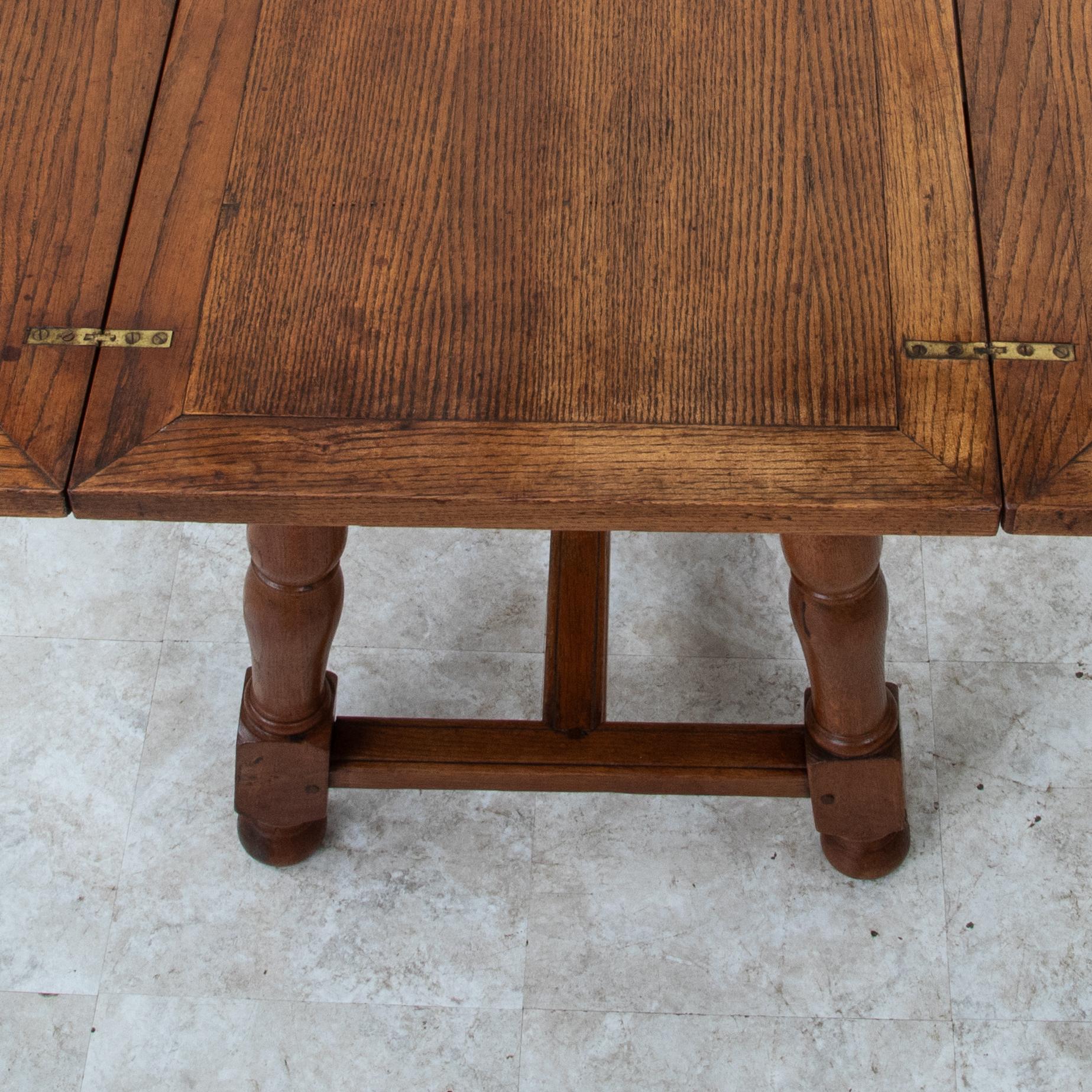 French Oak Folding Hunt Table, Console, Sofa Table, Dining Table, c. 1900 For Sale 14