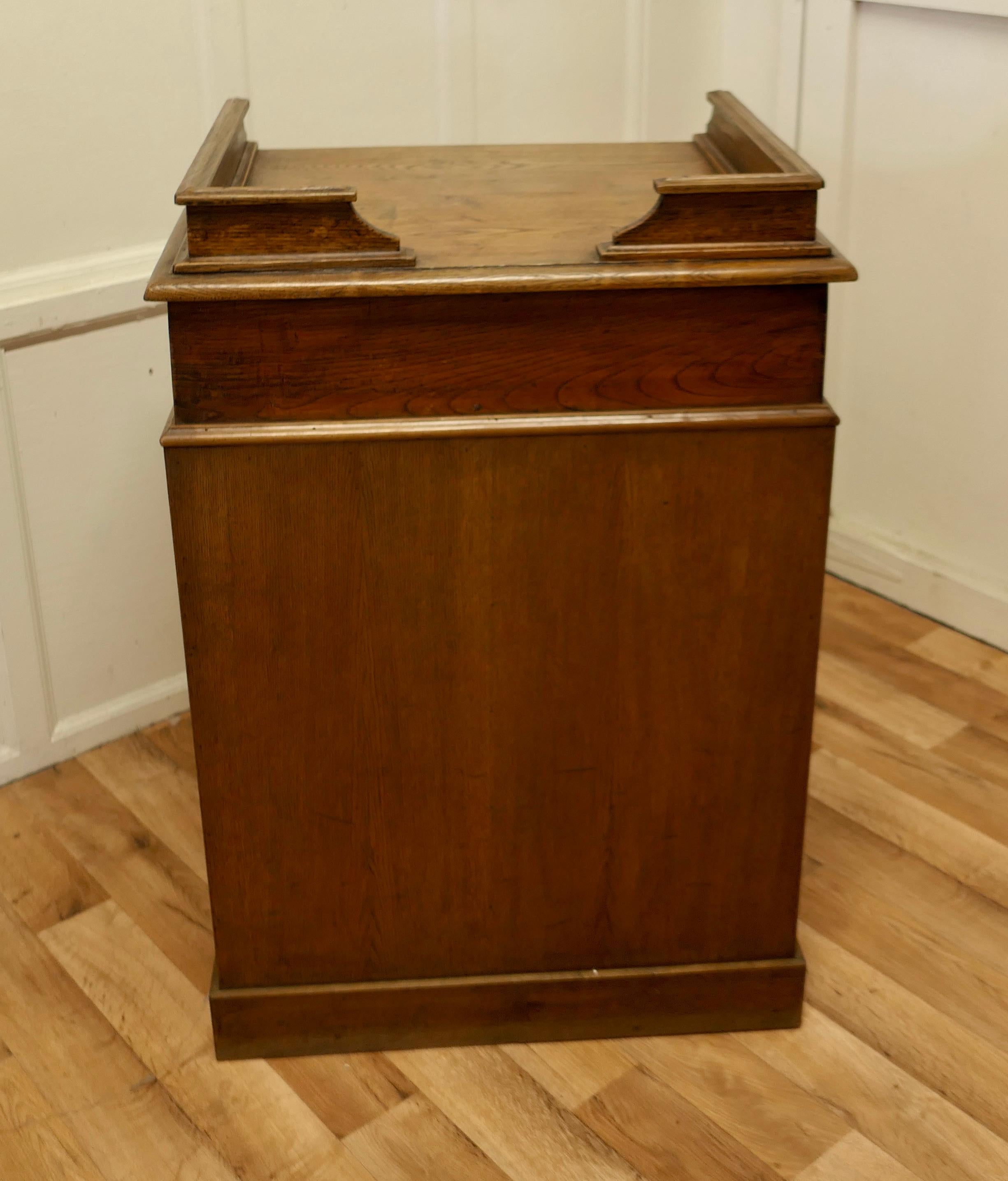 Victorian French Oak Hotel Restaurant Reception Hostess Greeting Station, Greeter