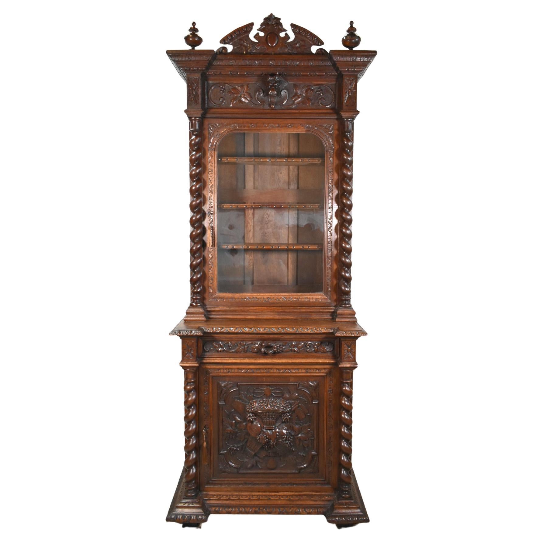 Vitrine de chasse française de style Louis XIII