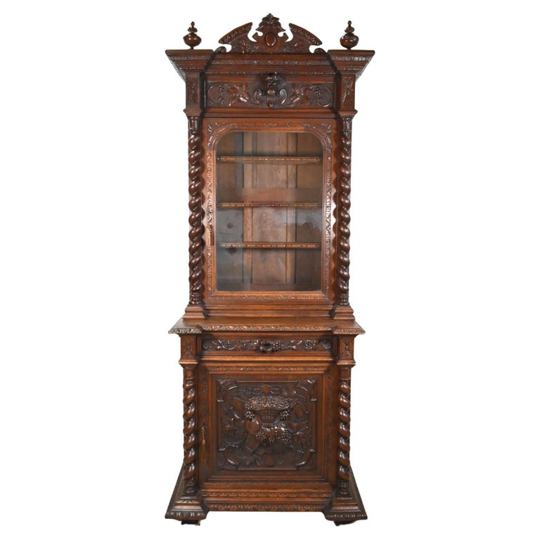 French Oak Hunt Display Cabinet Vitrine Louis XIII Style For Sale at 1stDibs