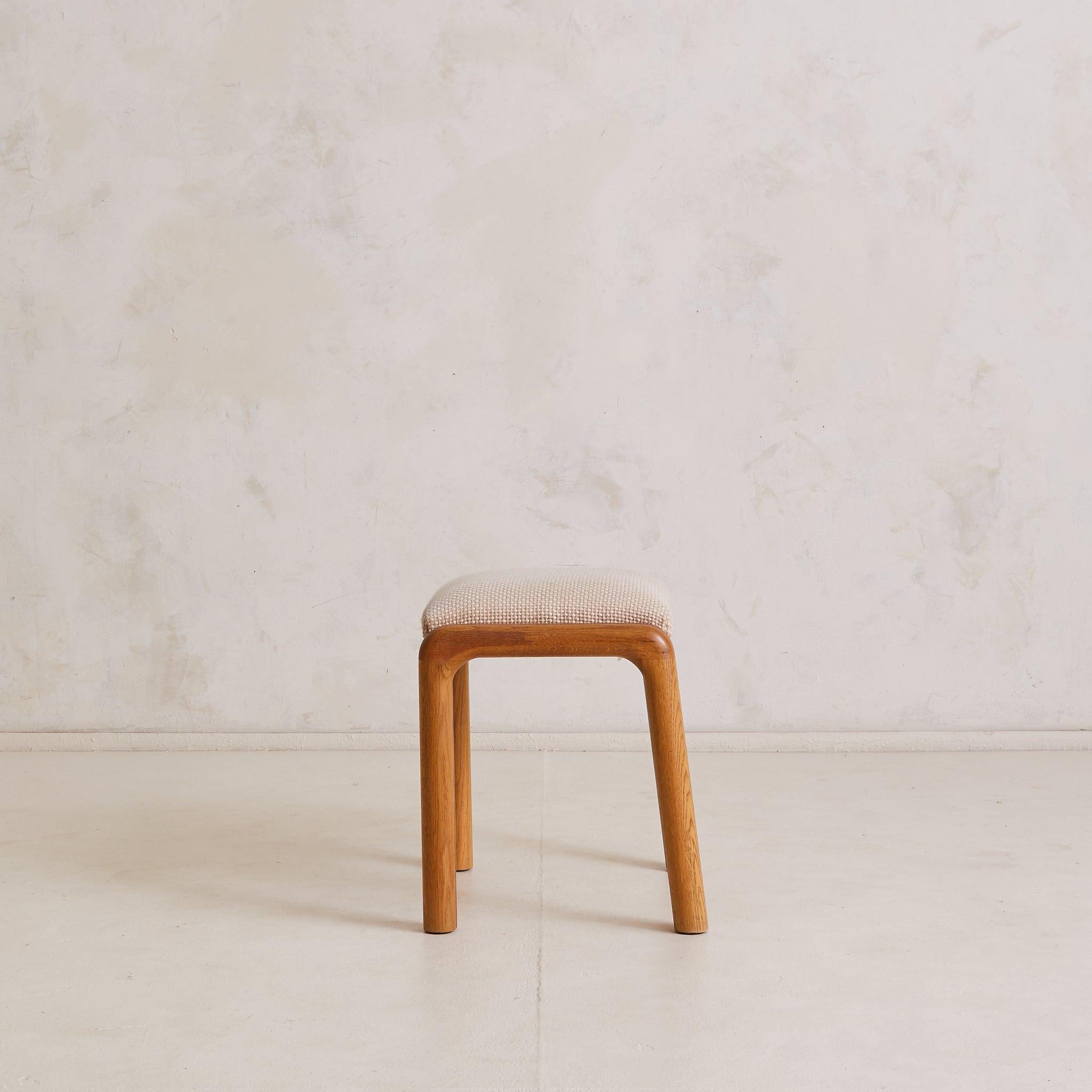 French Oak + Inlaid Wood Vanity Stool, 1960s Moderno de mediados de siglo en venta