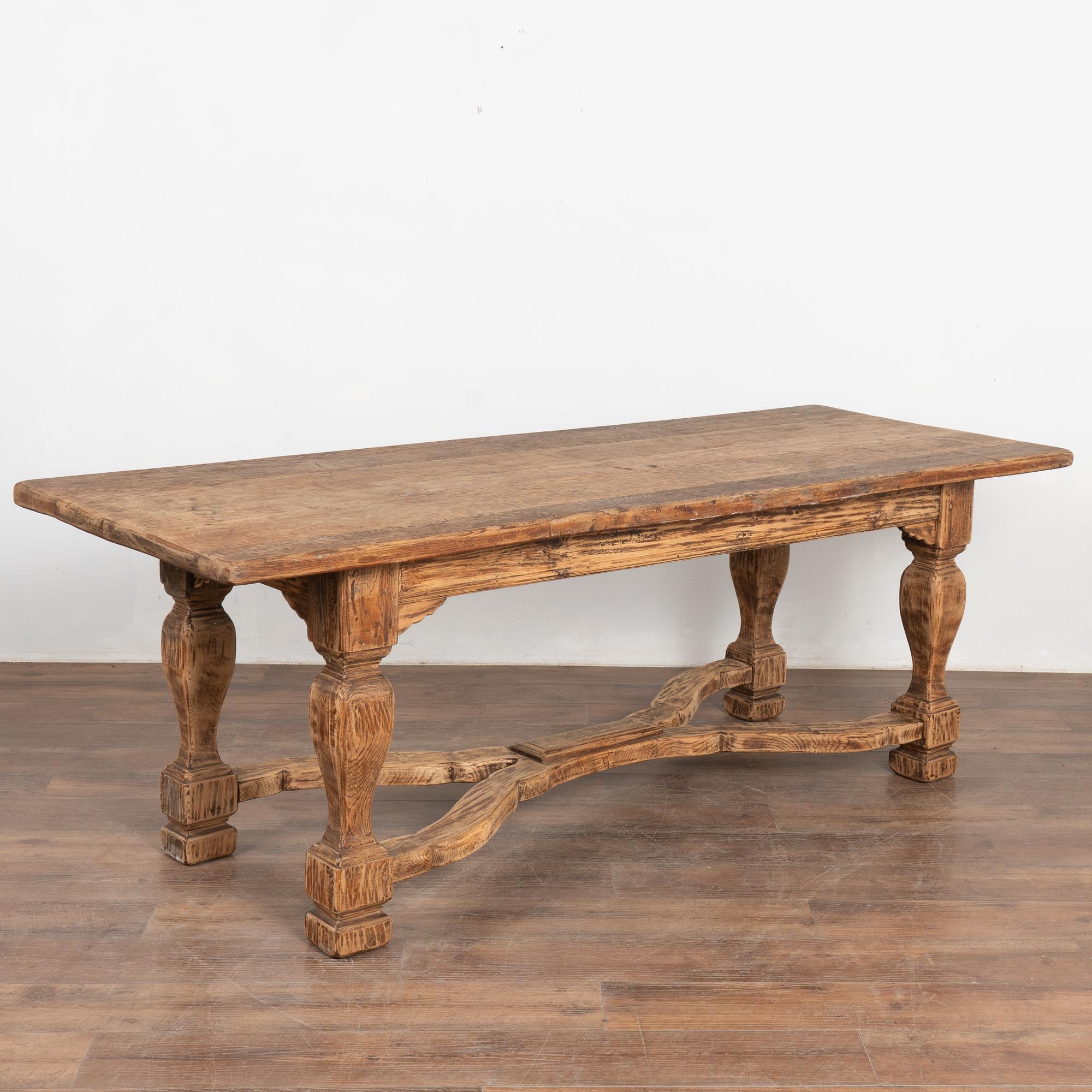 Tavolo da pranzo da biblioteca in Oak francese, 1820-40 circa in vendita 3