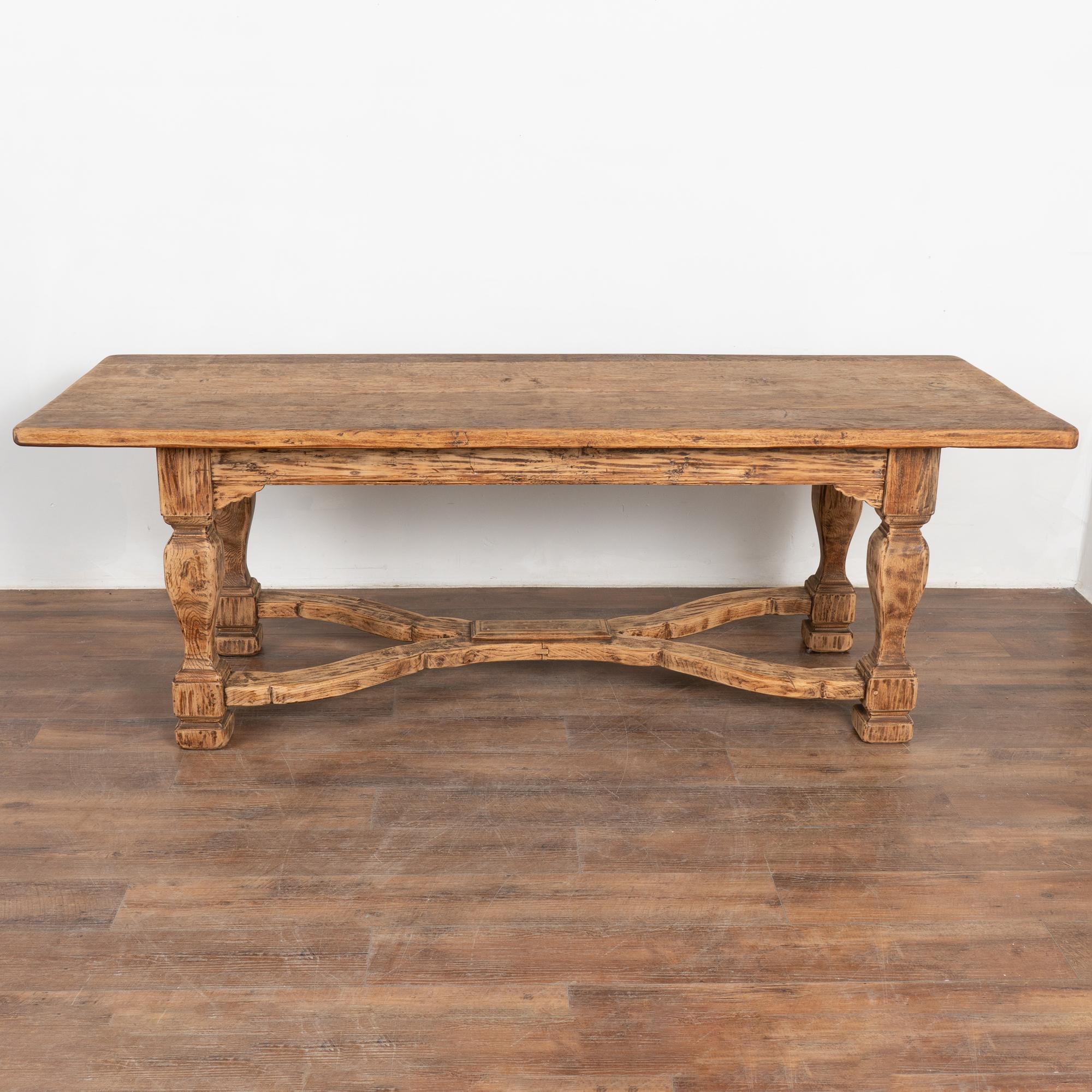 Quercia Tavolo da pranzo da biblioteca in Oak francese, 1820-40 circa in vendita