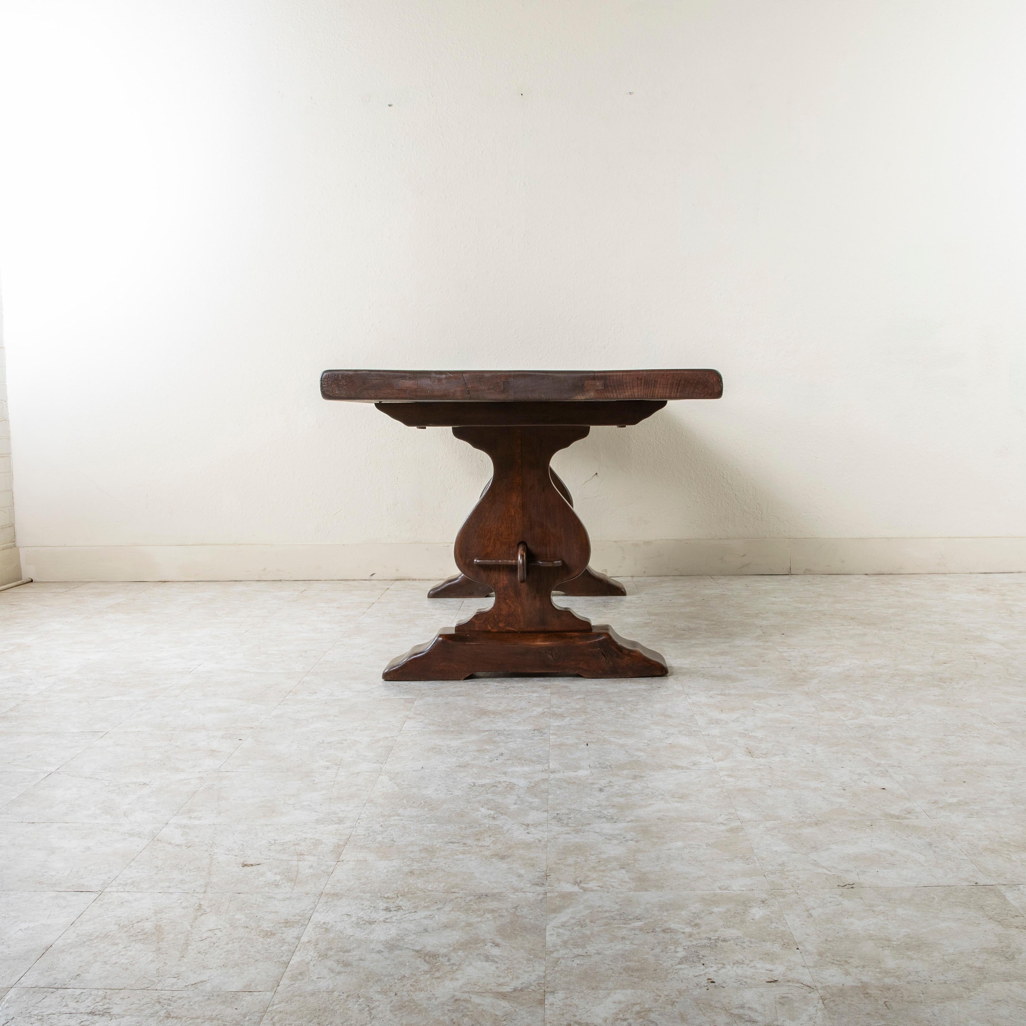 Début du 20ème siècle Table de monastère, table de ferme ou table de salle à manger en chêne français Circa 1900 en vente