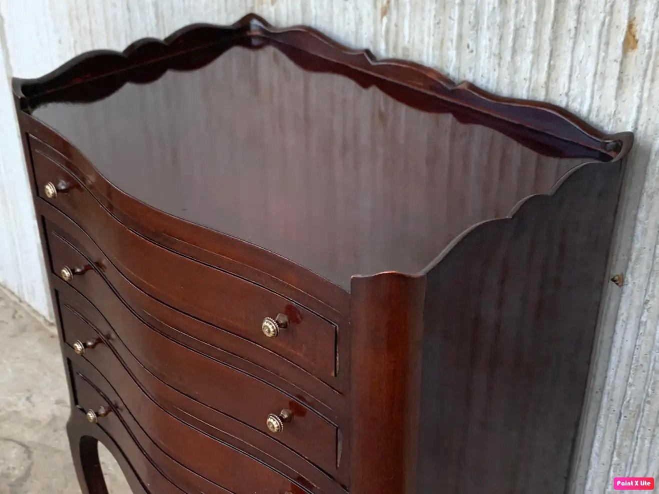 French Oak Pair of Nightstands with Four Drawers and Cabriole Legs, 1890s 2