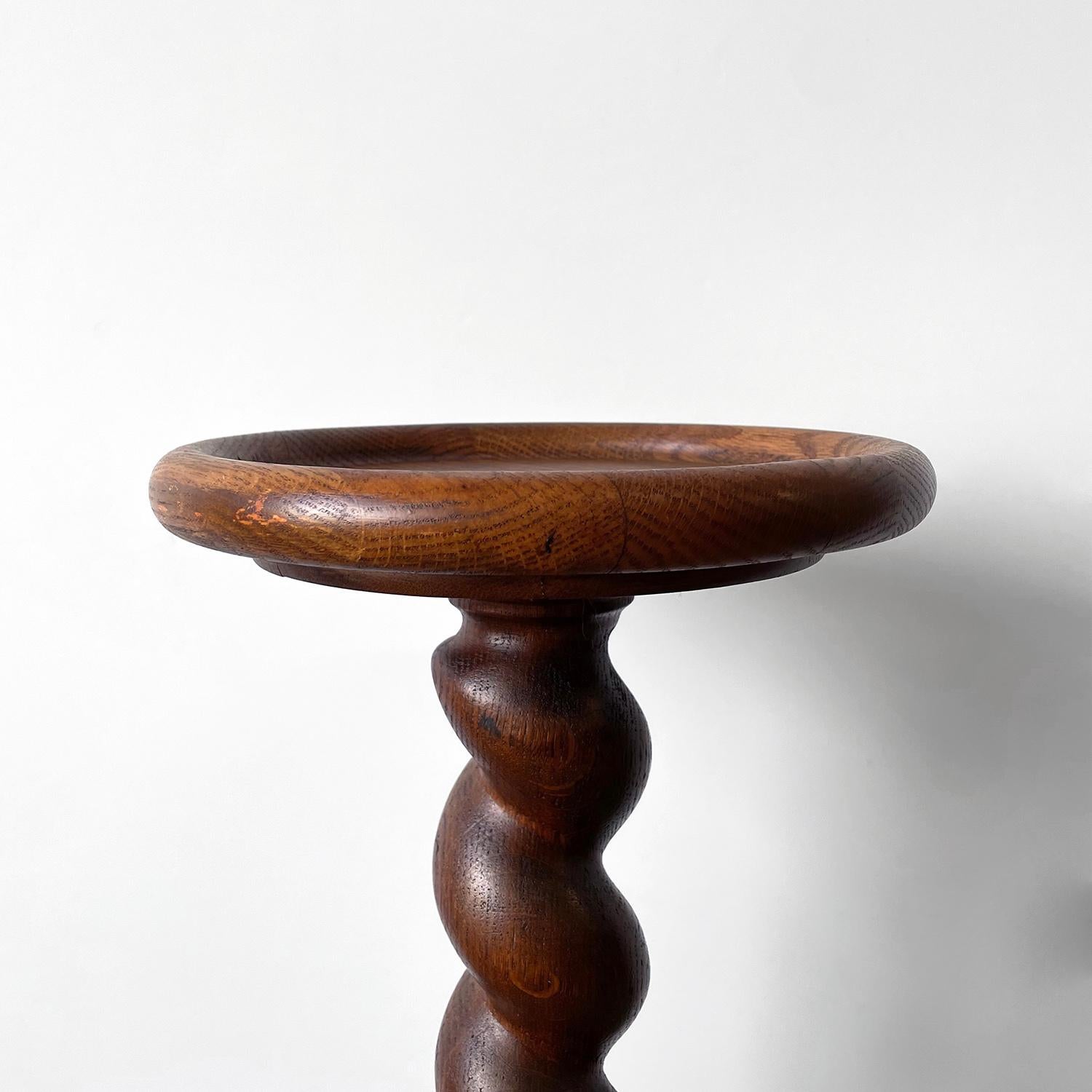 French Oak Pedestal Table 2