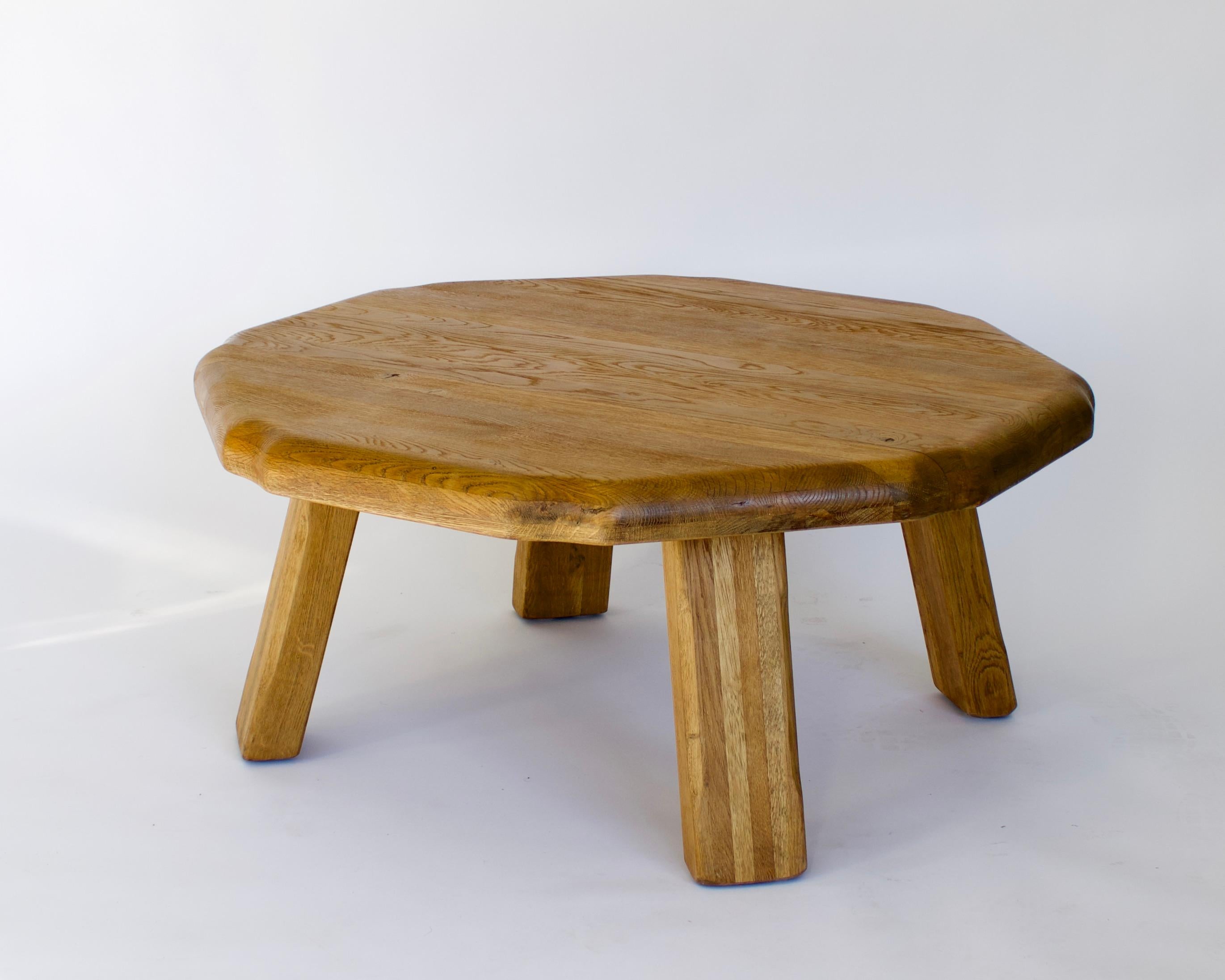 French Oak Round Sculpted Free Form Edge Brutalist Coffee Table, circa 1960 5