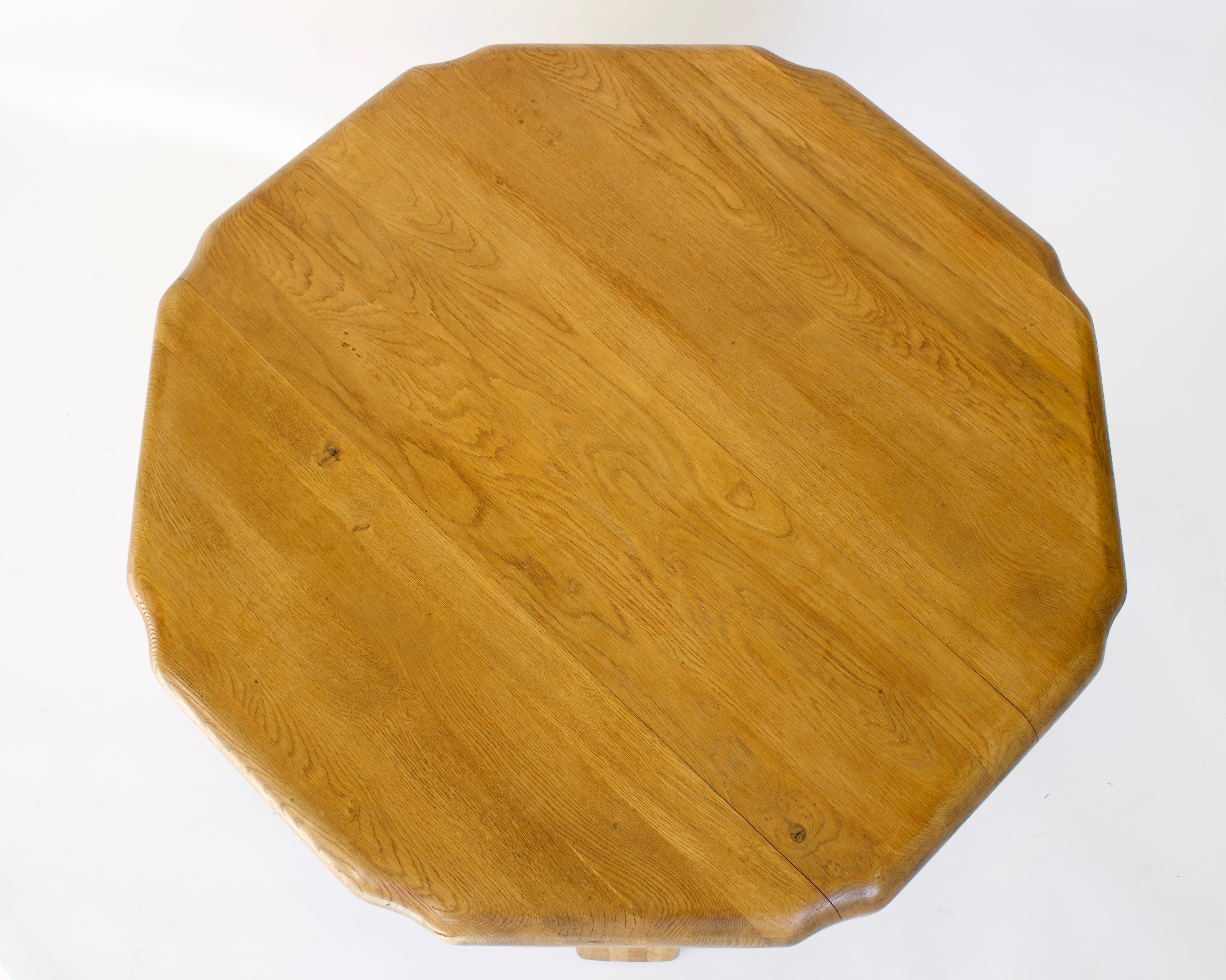 French Oak Round Sculpted Free Form Edge Brutalist Coffee Table, circa 1960 7