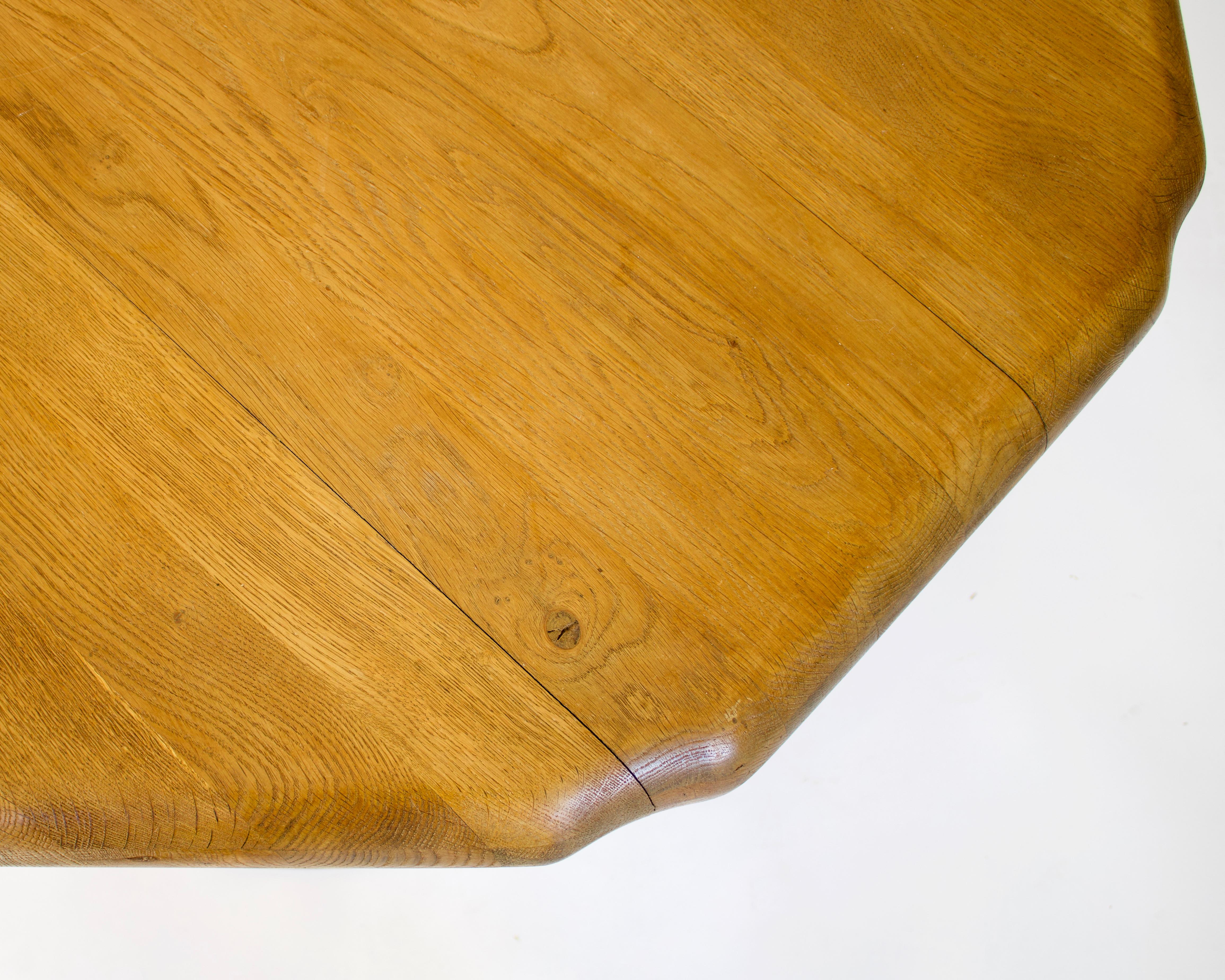 French Oak Round Sculpted Free Form Edge Brutalist Coffee Table, circa 1960 10