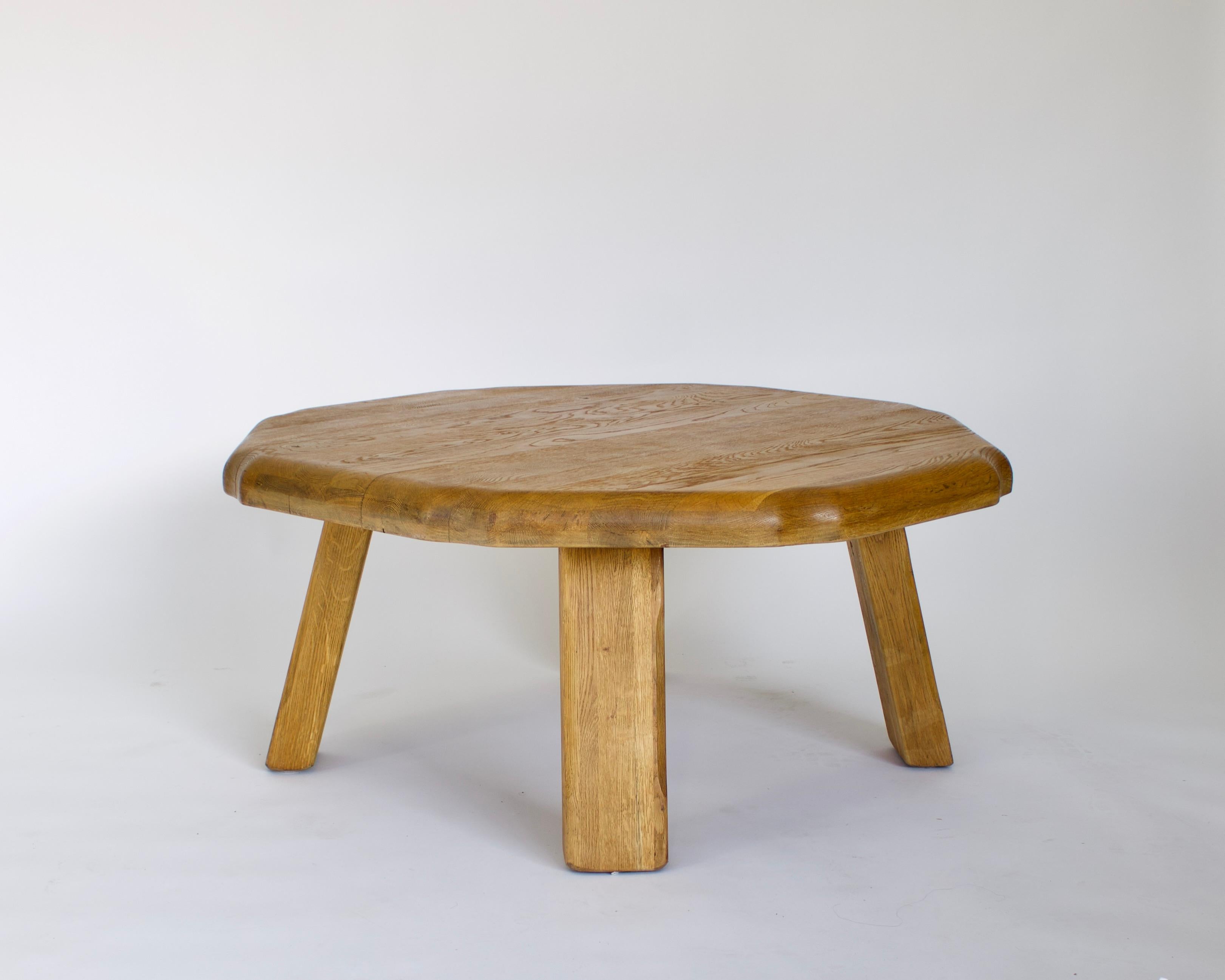 French Oak Round Sculpted Free Form Edge Brutalist Coffee Table, circa 1960 1
