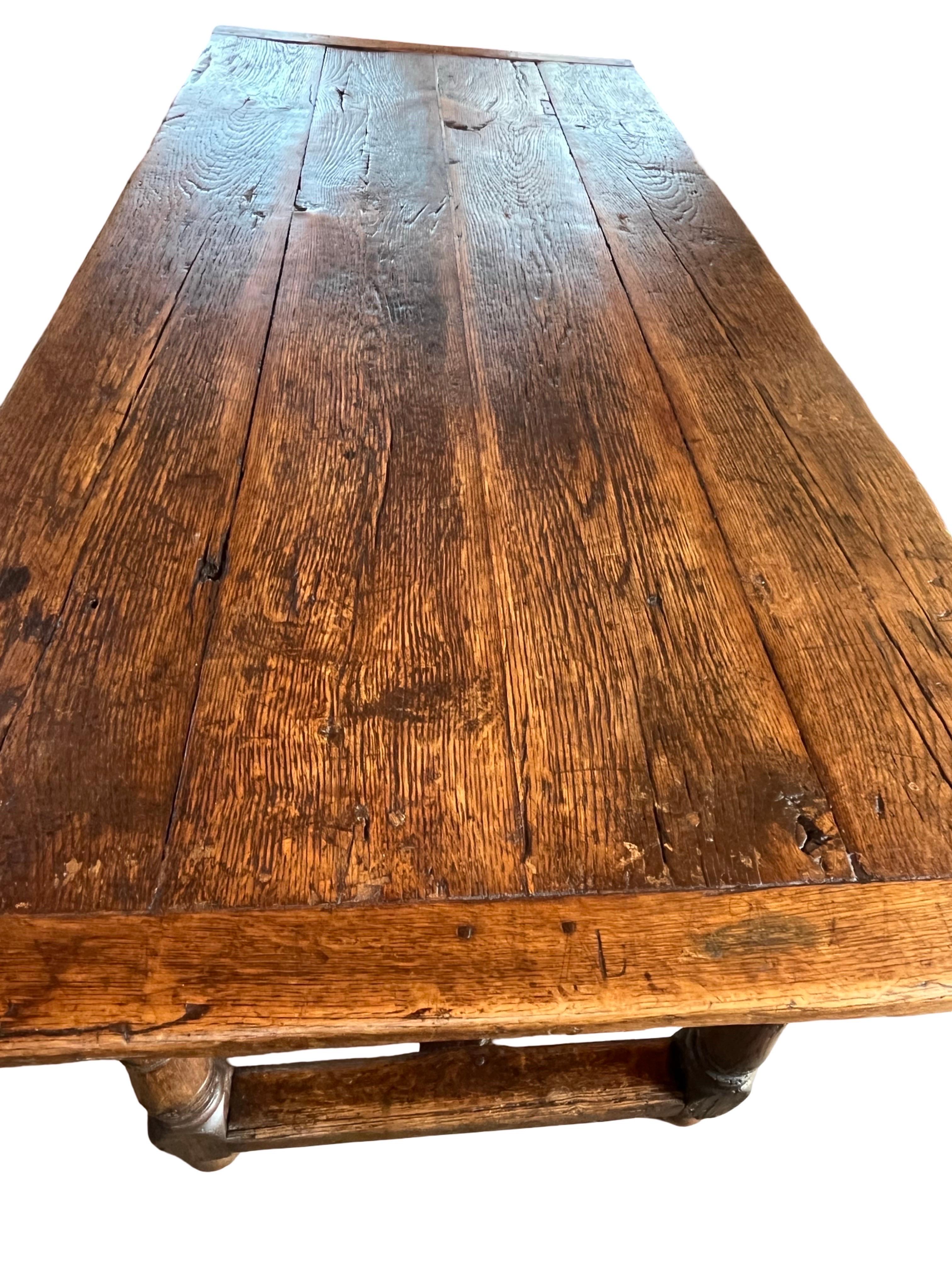 Tavolo da pranzo rustico in Oak francese, XIX secolo in vendita 6