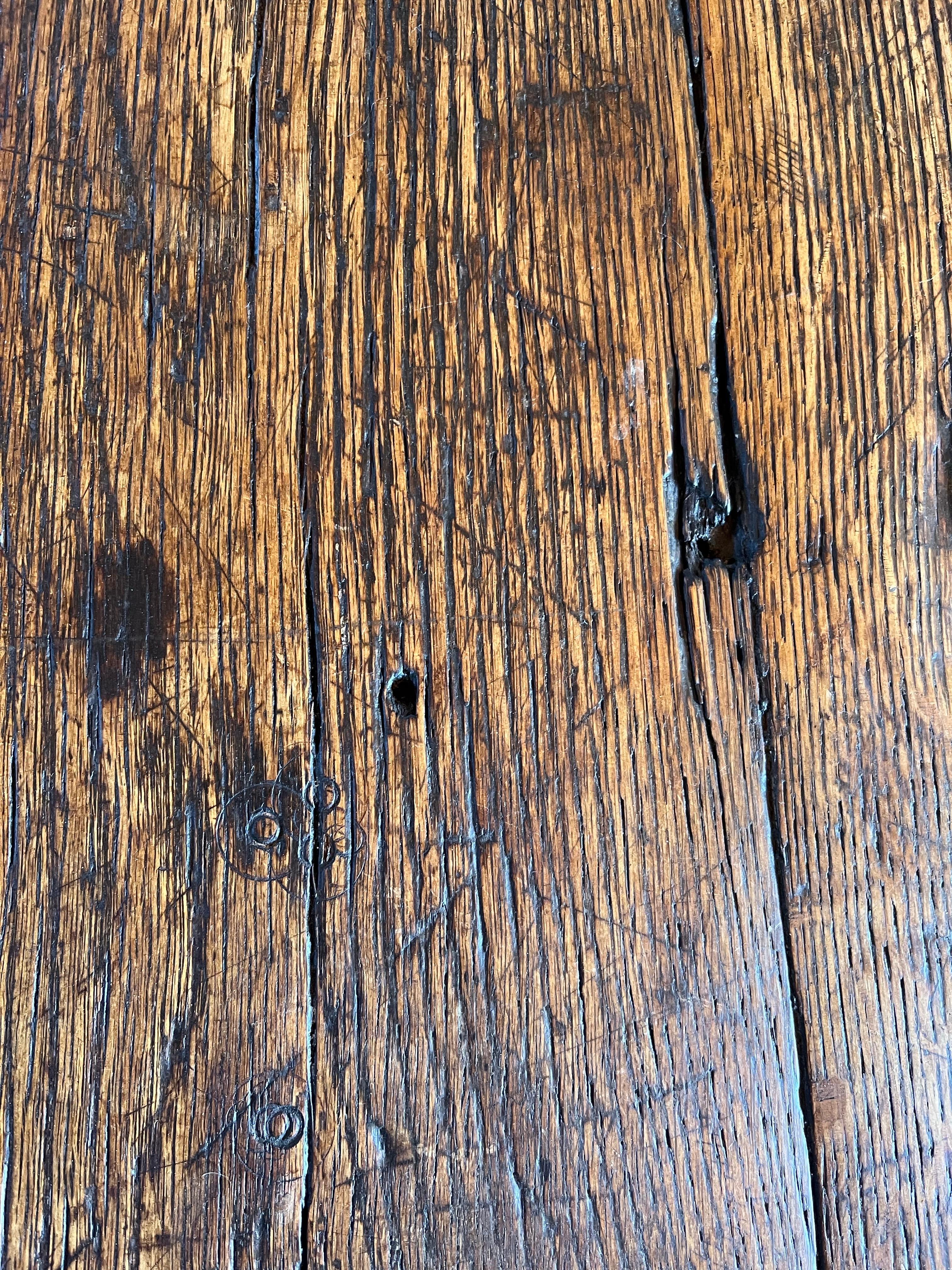Tavolo da pranzo rustico in Oak francese, XIX secolo in vendita 9