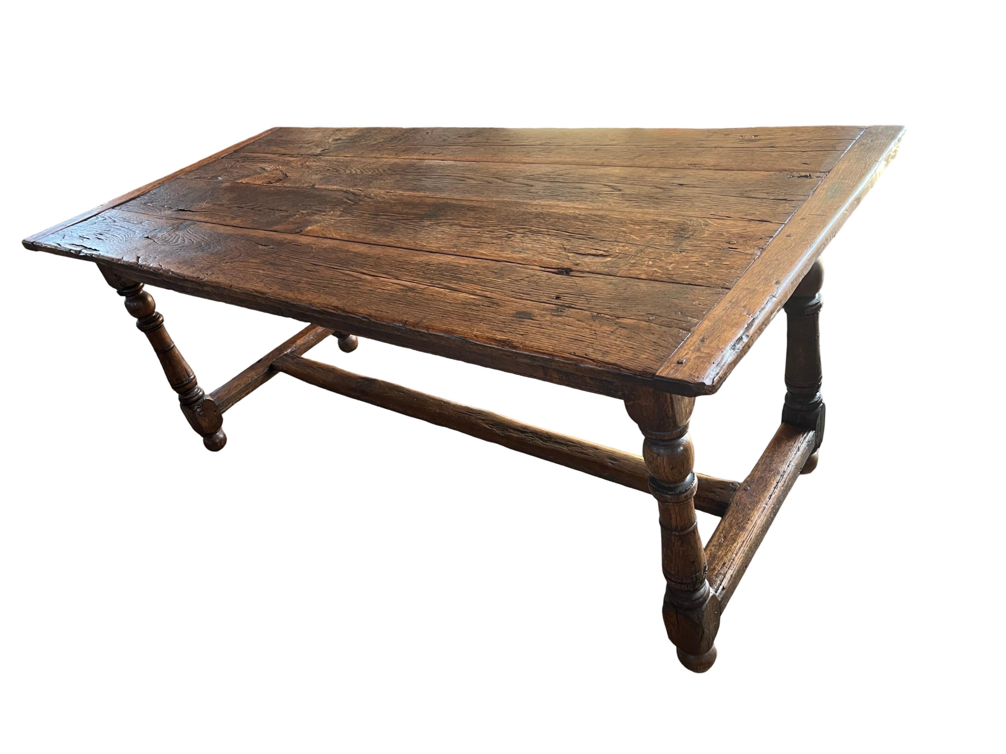 Tavolo da pranzo rustico in Oak francese, XIX secolo in vendita 11