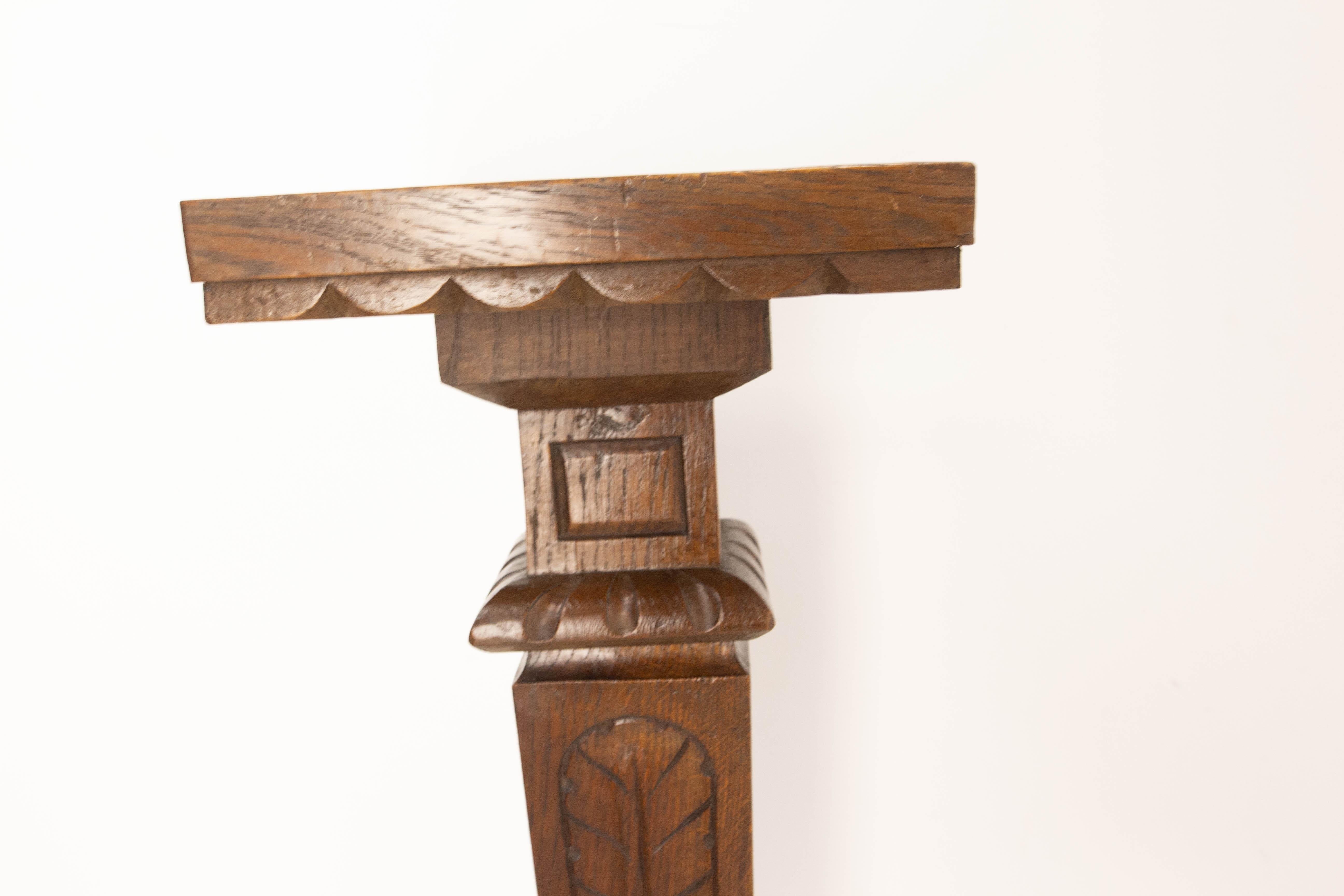 French Oak Sellette or Plant Holder in the Louis XIII Style, circa 1900 For Sale 6